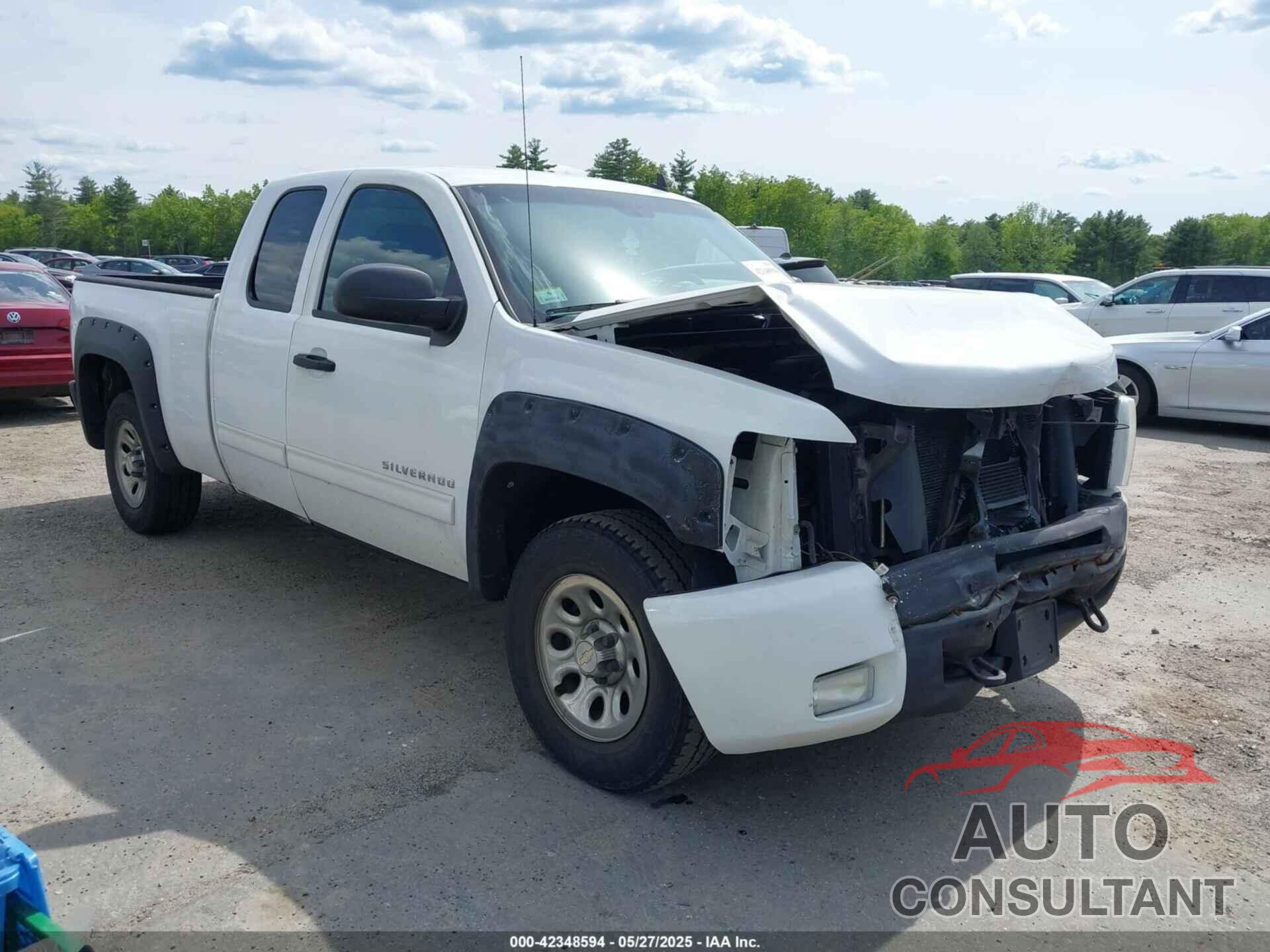 CHEVROLET SILVERADO 1500 2011 - 1GCRKSE39BZ168993