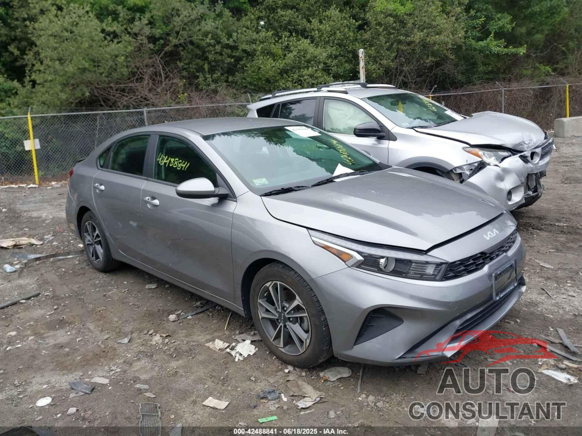 KIA FORTE 2023 - 3KPF24AD8PE540520