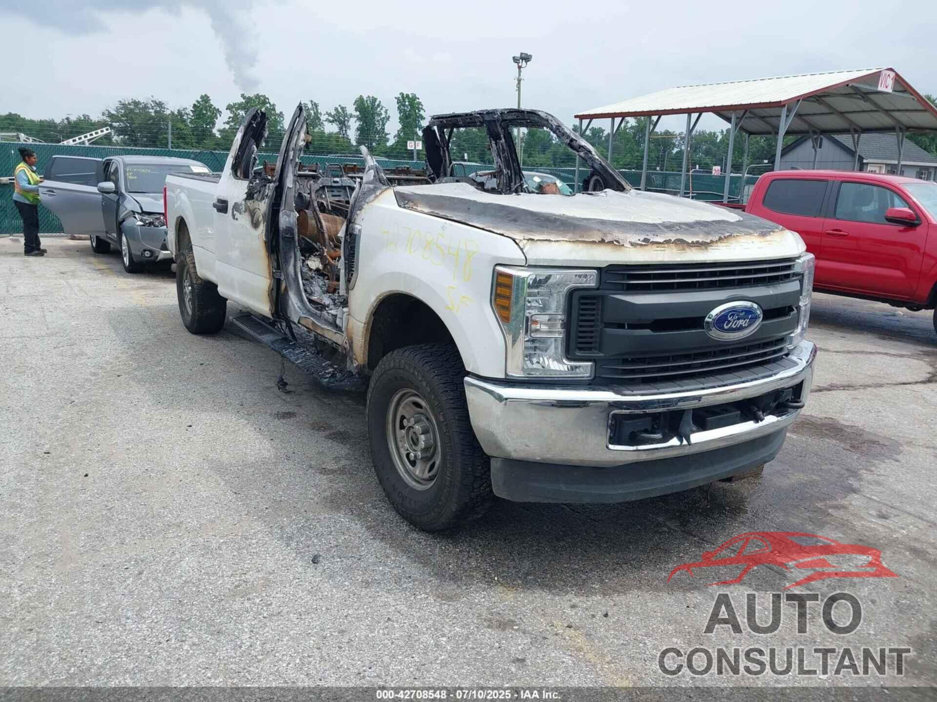 FORD F-250 2018 - 1FT7W2B69JEC75428