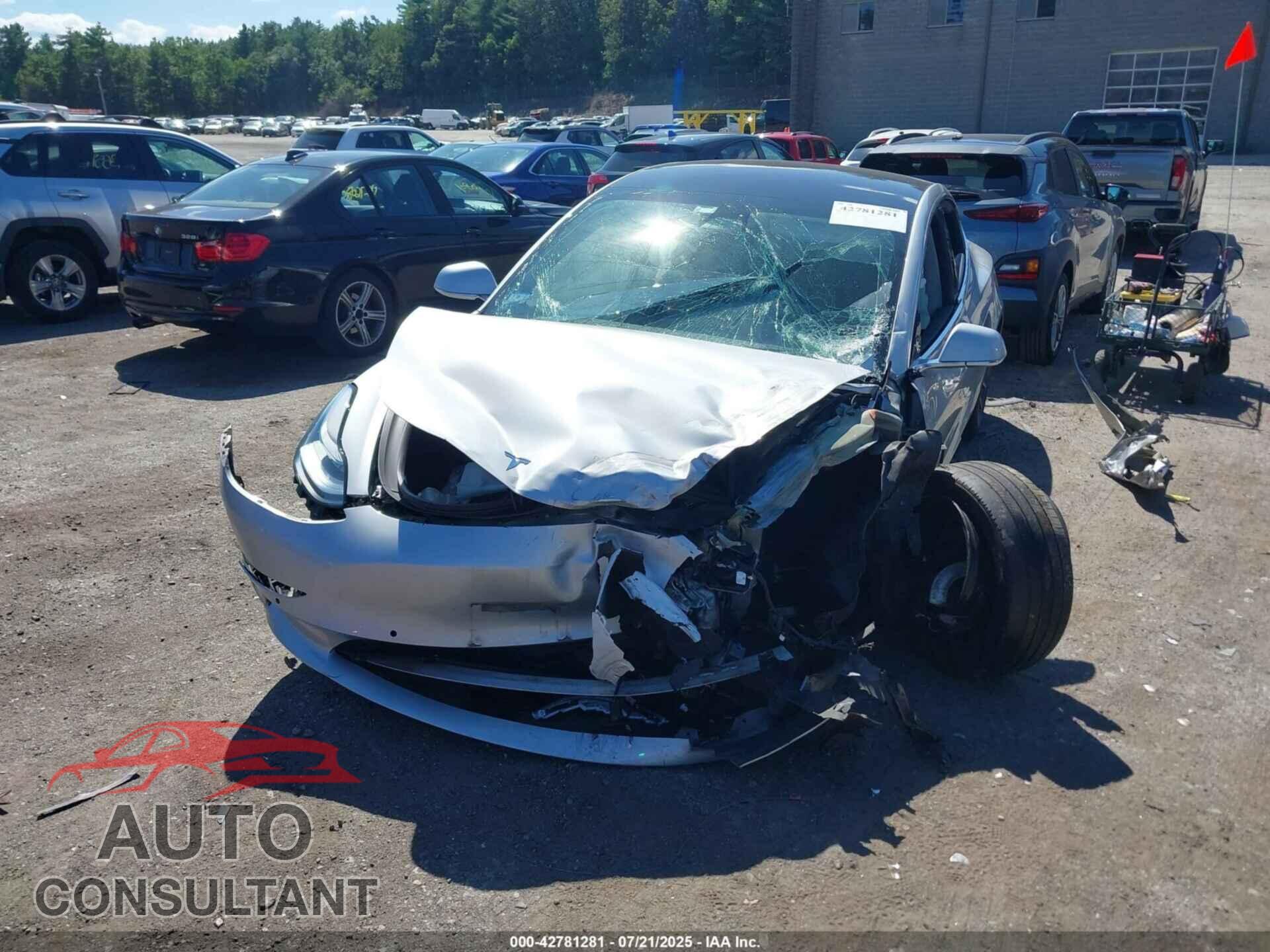 TESLA MODEL 3 2018 - 5YJ3E1EB8JF104558