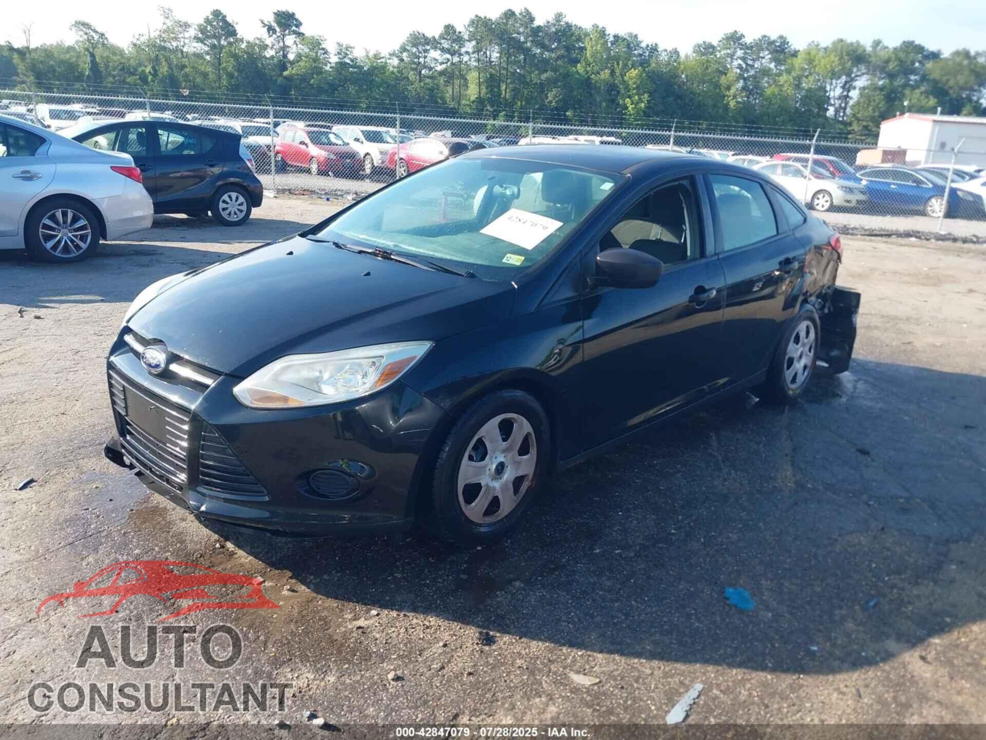FORD FOCUS 2014 - 1FADP3E25EL227933