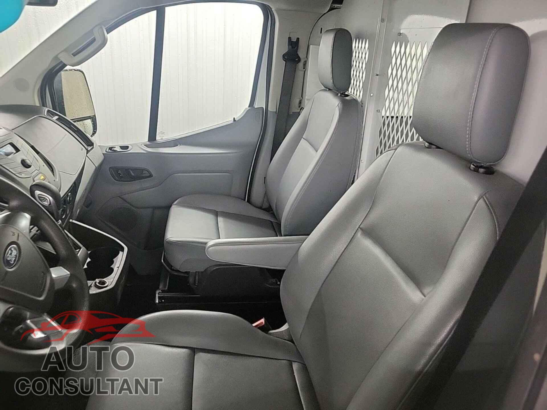 FORD TRANSIT 2017 - 1FTYE1YM4HKA82249