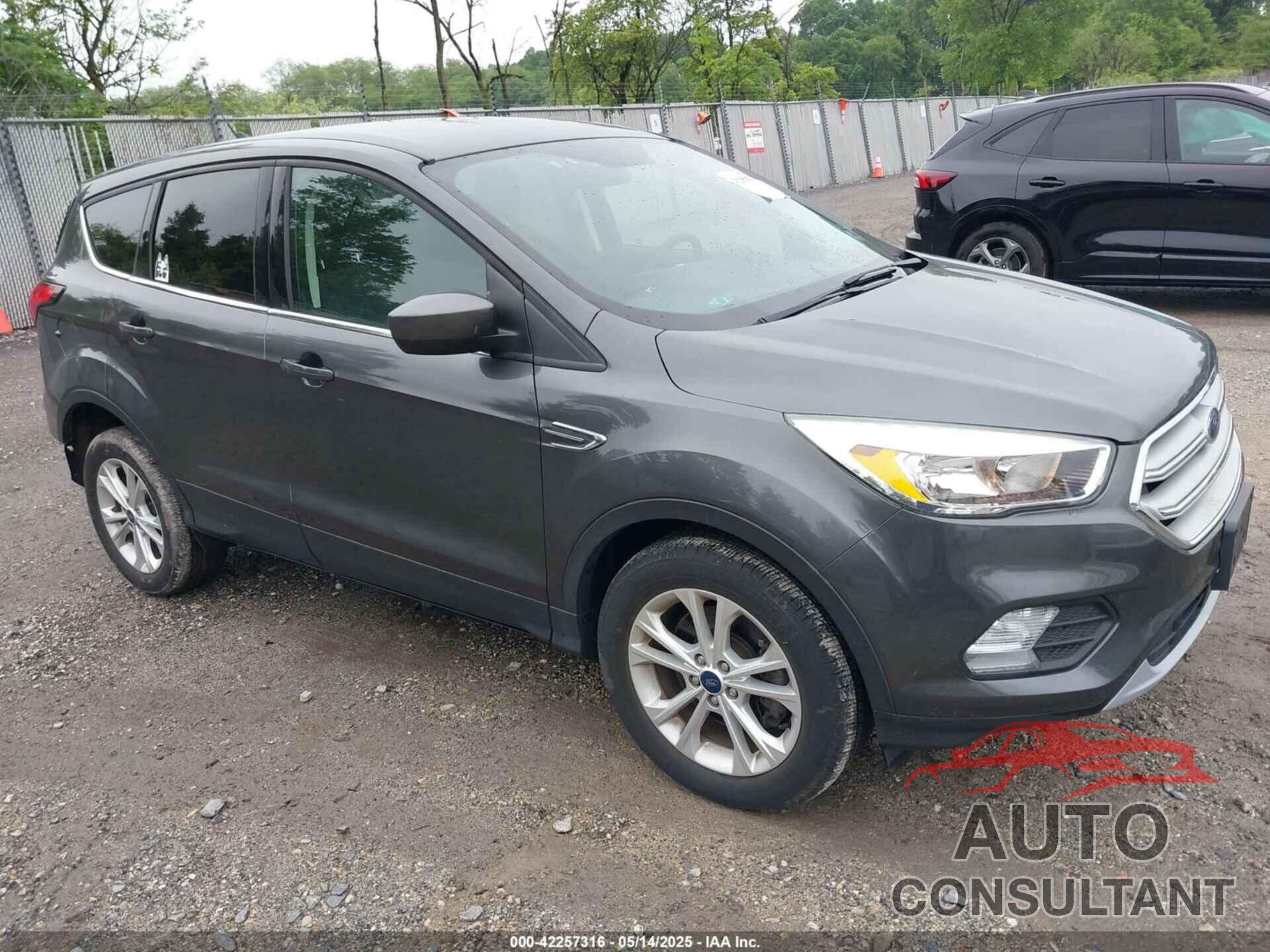 FORD ESCAPE 2019 - 1FMCU9GD3KUA67083