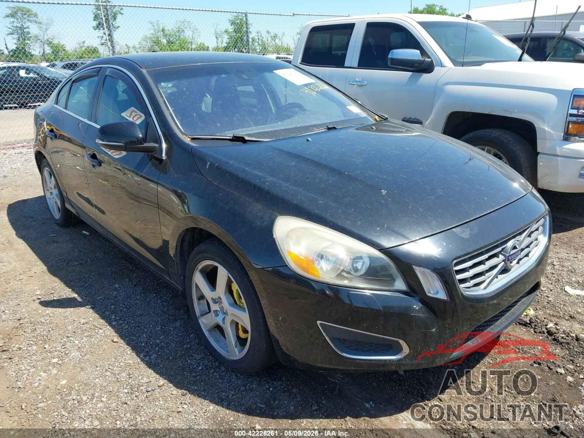 VOLVO S60 2013 - YV1612FH3D2171359