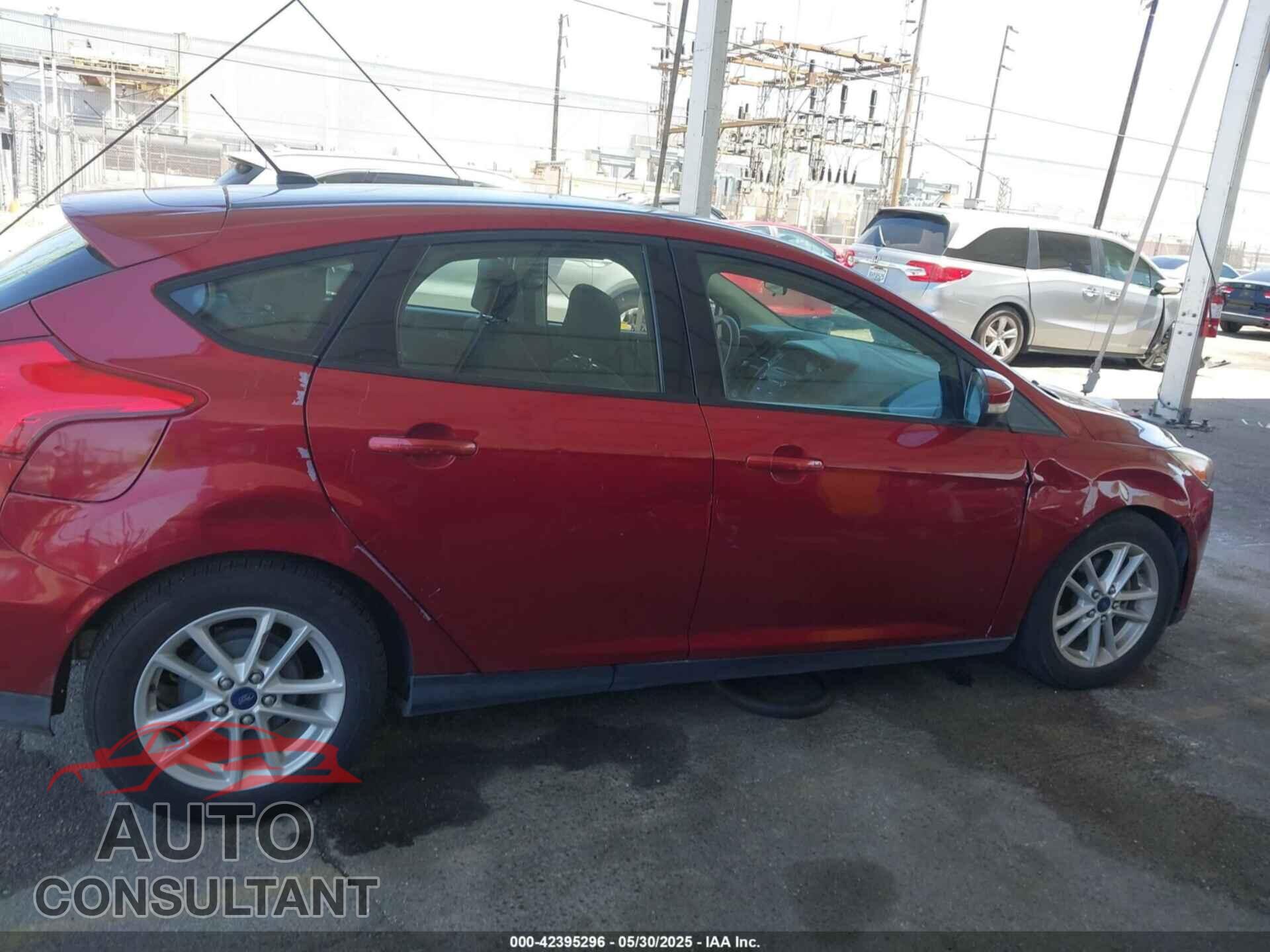 FORD FOCUS 2015 - 1FADP3K29FL201325