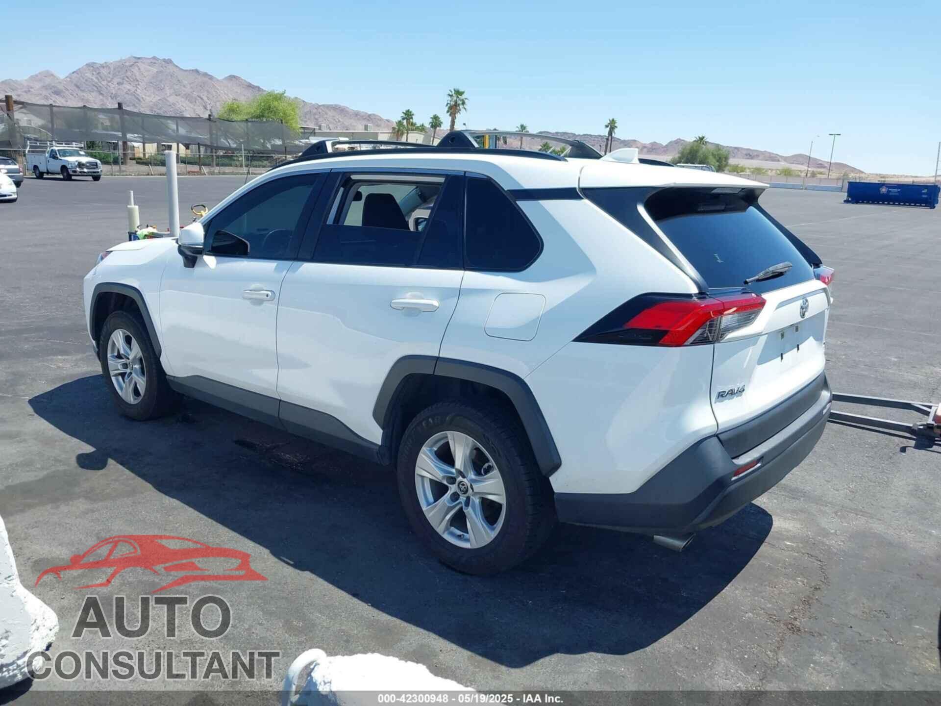 TOYOTA RAV4 2019 - JTMP1RFVXKJ002886