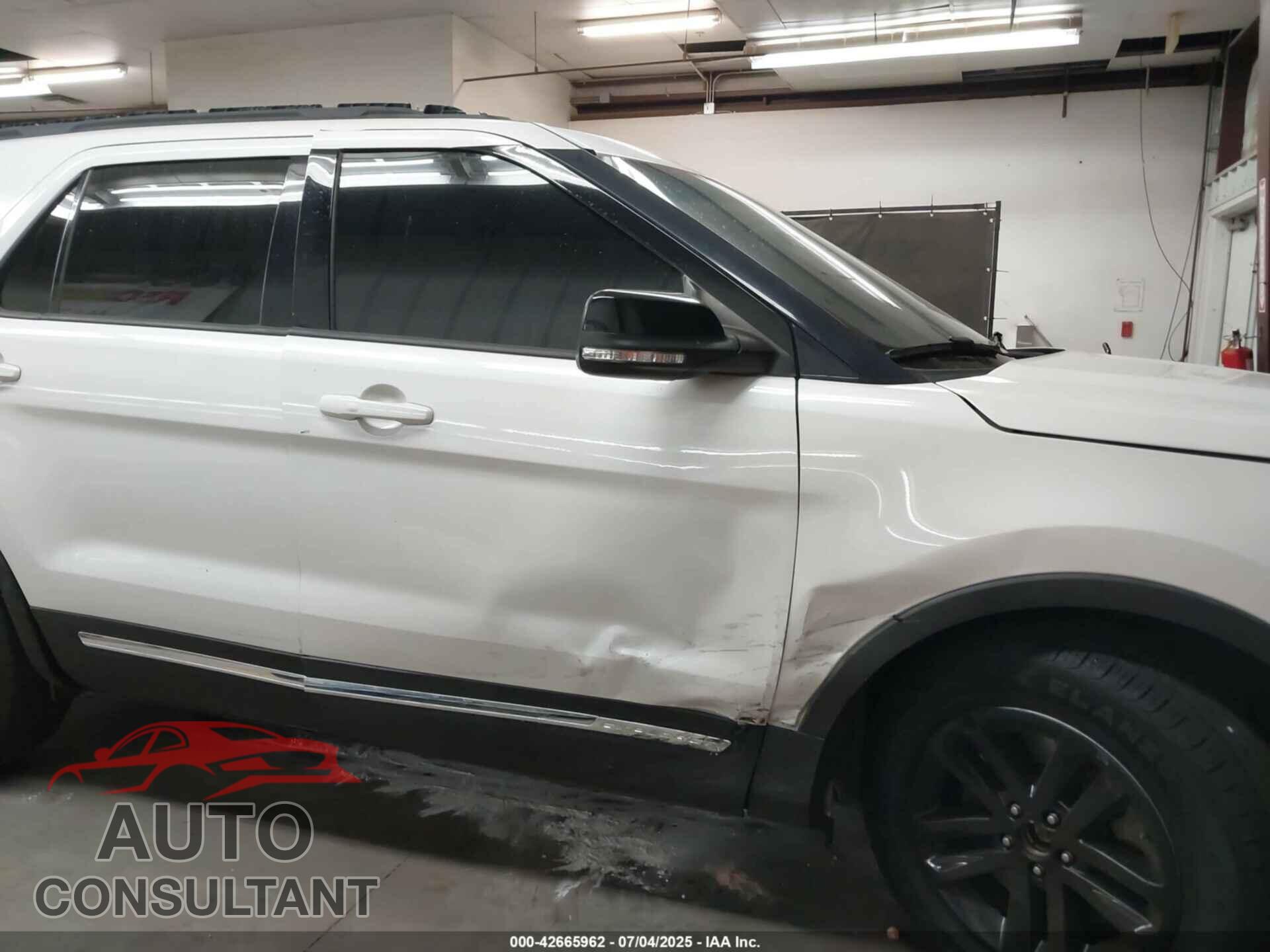 FORD EXPLORER 2017 - 1FM5K7D81HGA69948