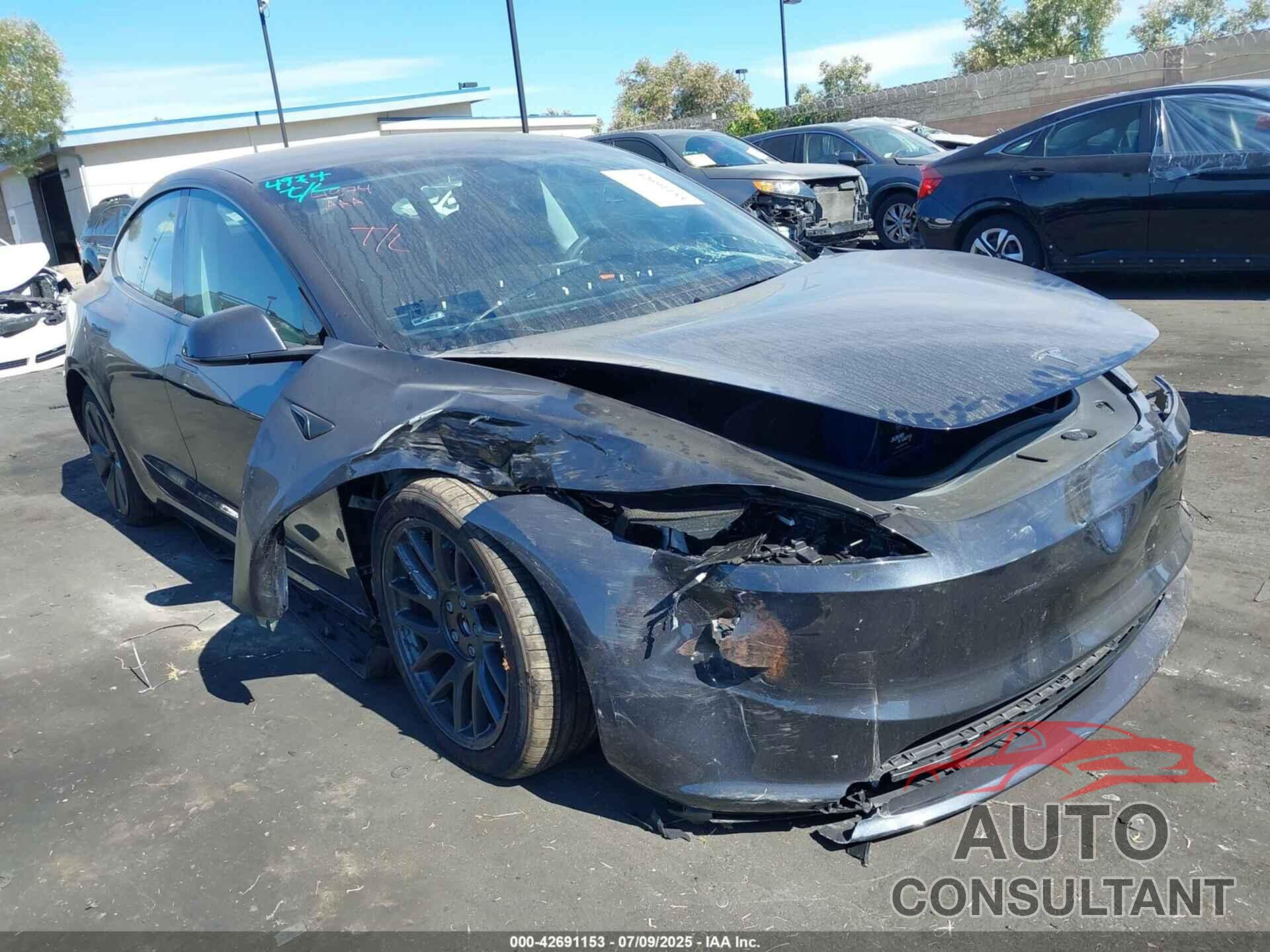 TESLA MODEL 3 2024 - 5YJ3E1EA0RF870416