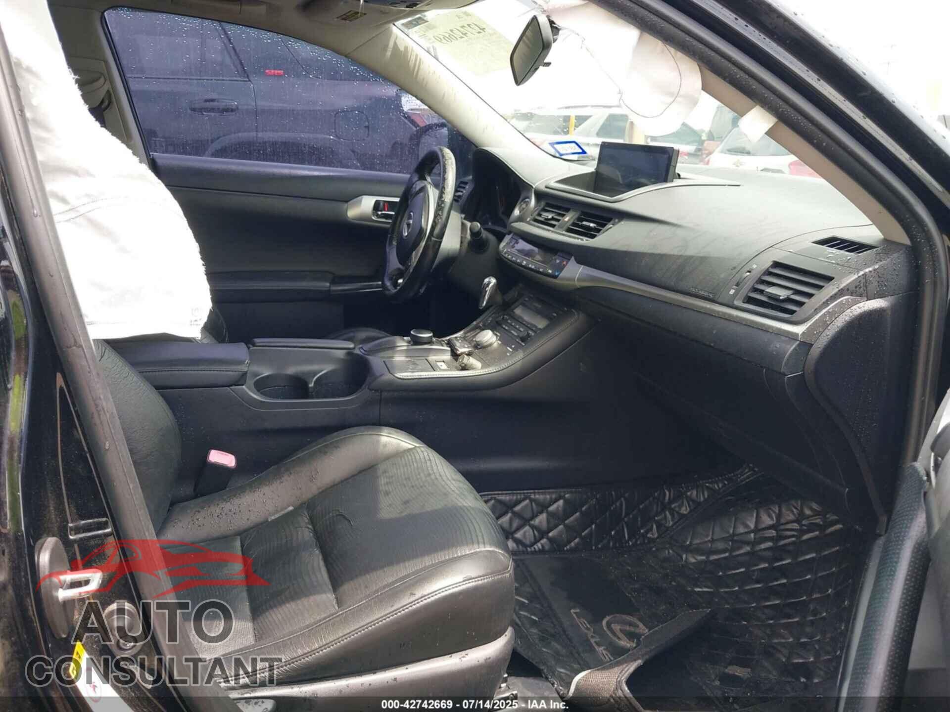 LEXUS CT 200H 2013 - JTHKD5BH8D2172430