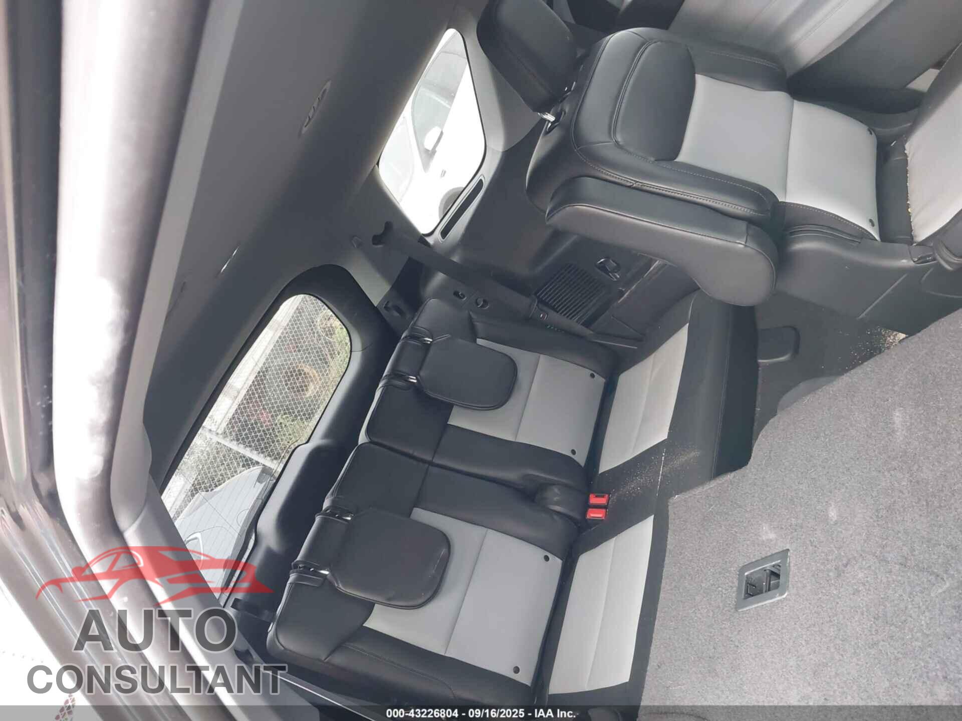 FORD EXPLORER 2022 - 1FMSK8DH2NGB66791