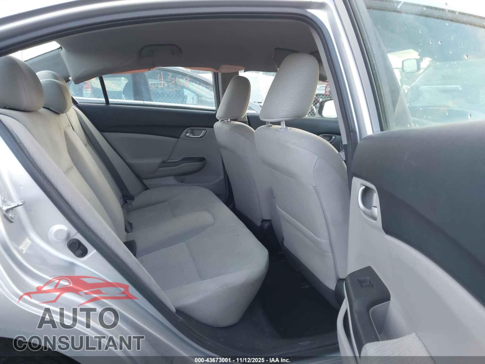 HONDA CIVIC 2013 - 19XFB2F55DE049632