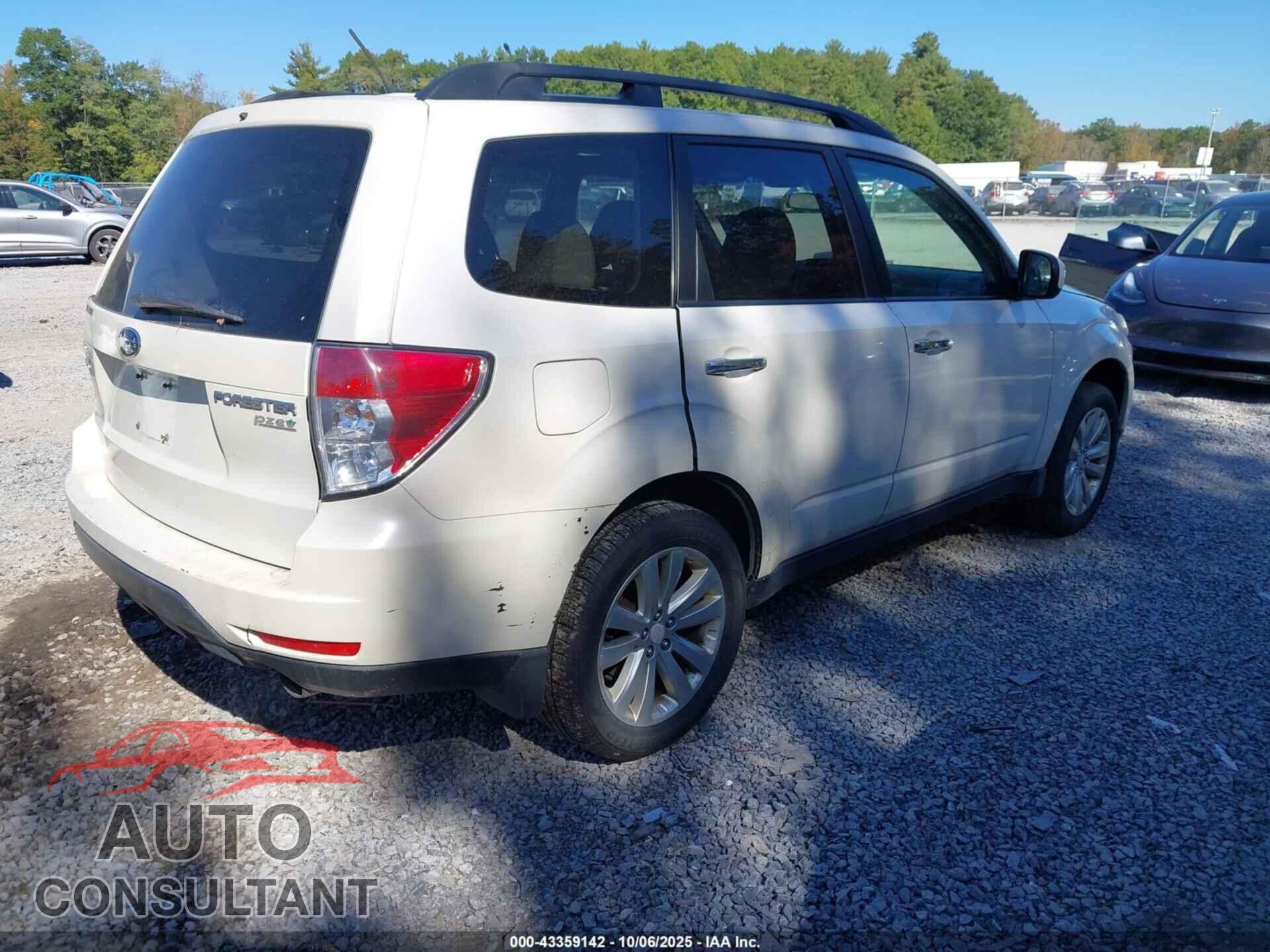 SUBARU FORESTER 2011 - JF2SHAEC1BH755562