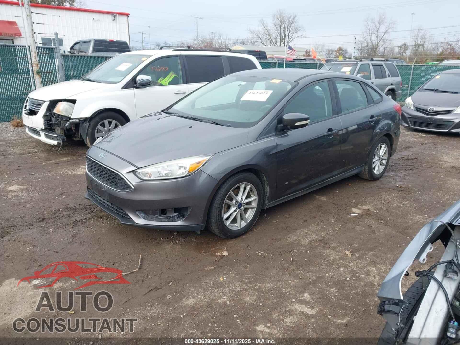 FORD FOCUS 2015 - 1FADP3F24FL209780