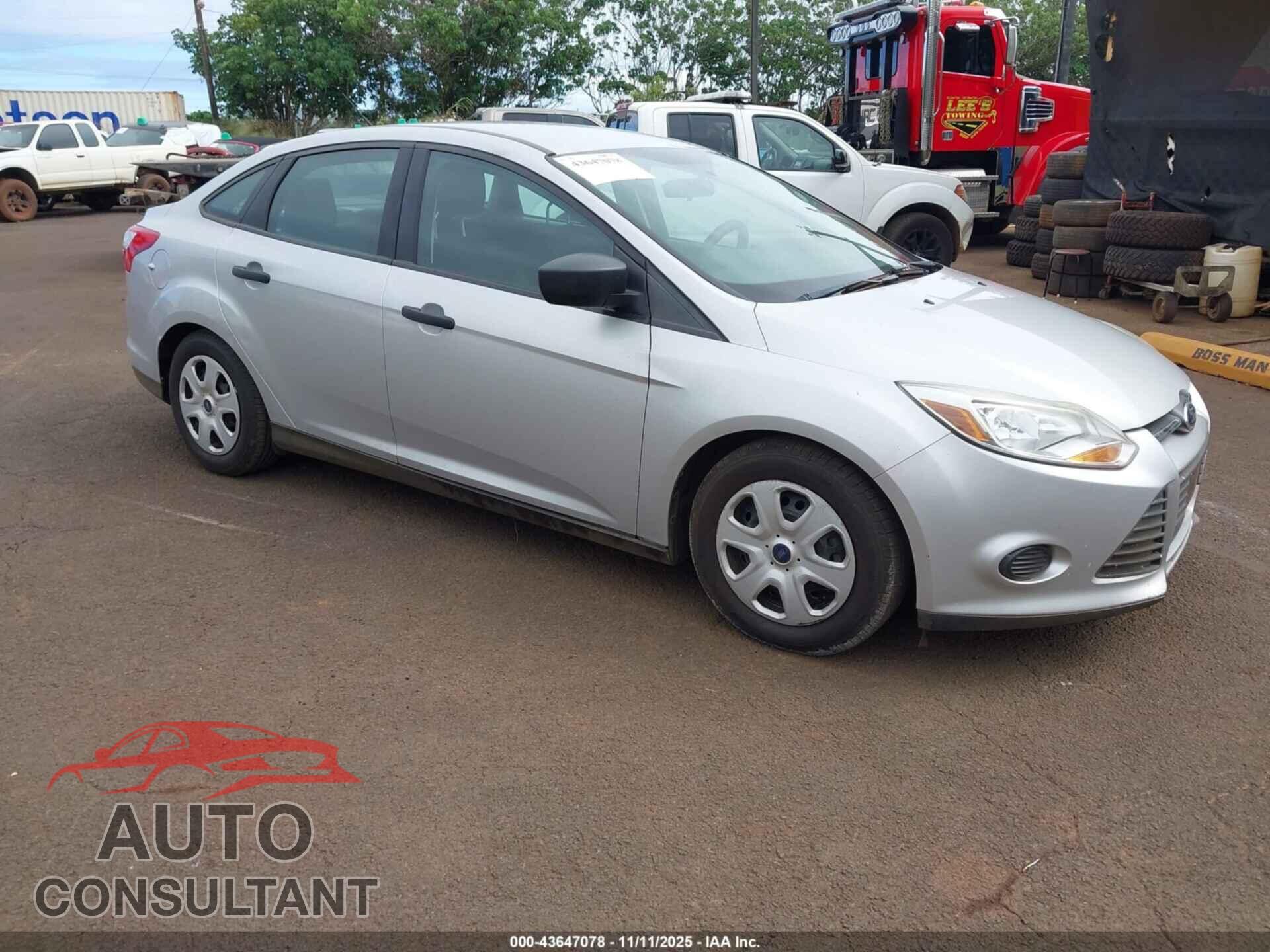FORD FOCUS 2014 - 1FADP3E28EL274082