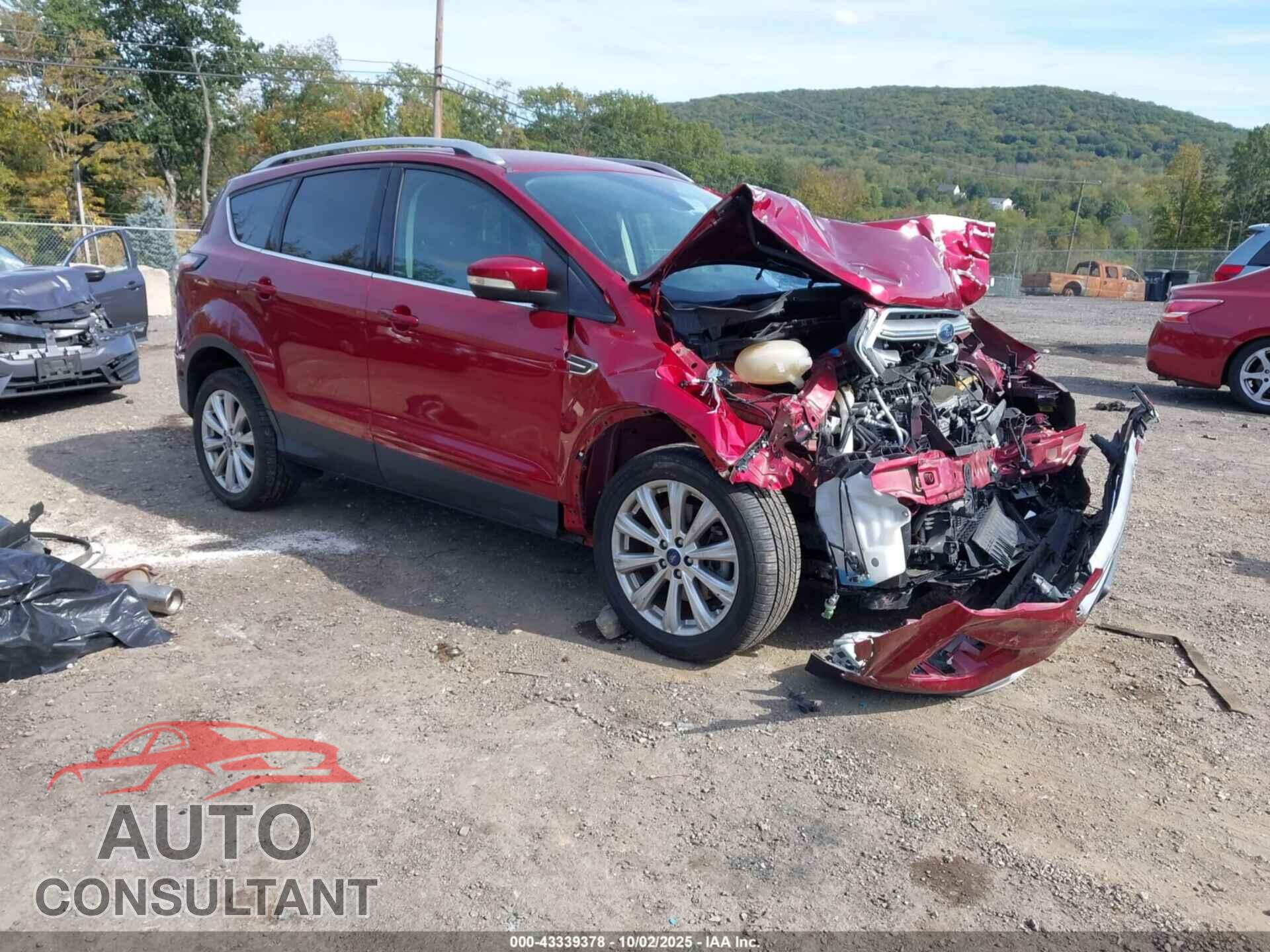 FORD ESCAPE 2017 - 1FMCU9JD2HUC71438