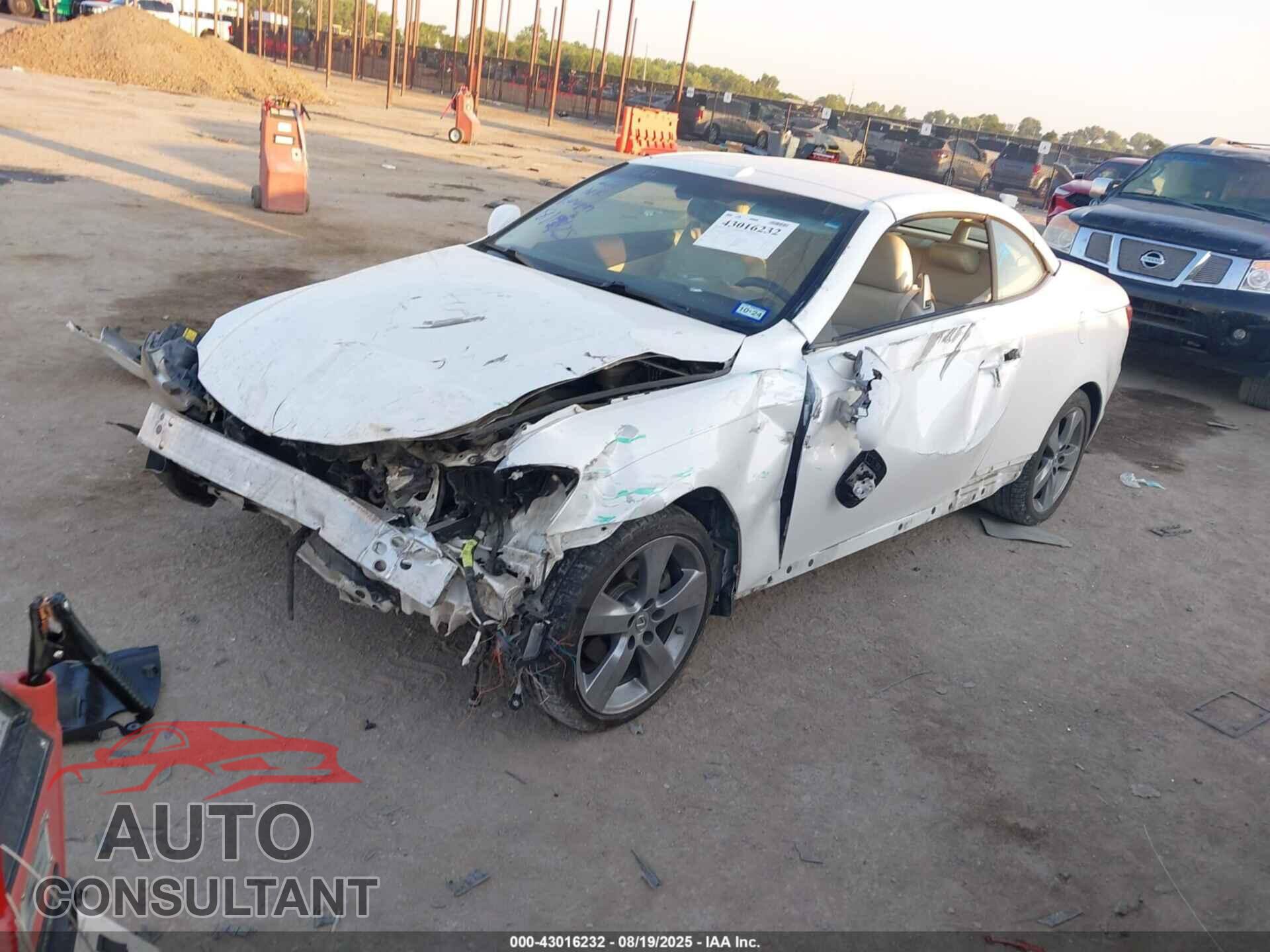 LEXUS IS 250C 2010 - JTHFF2C22A2503955