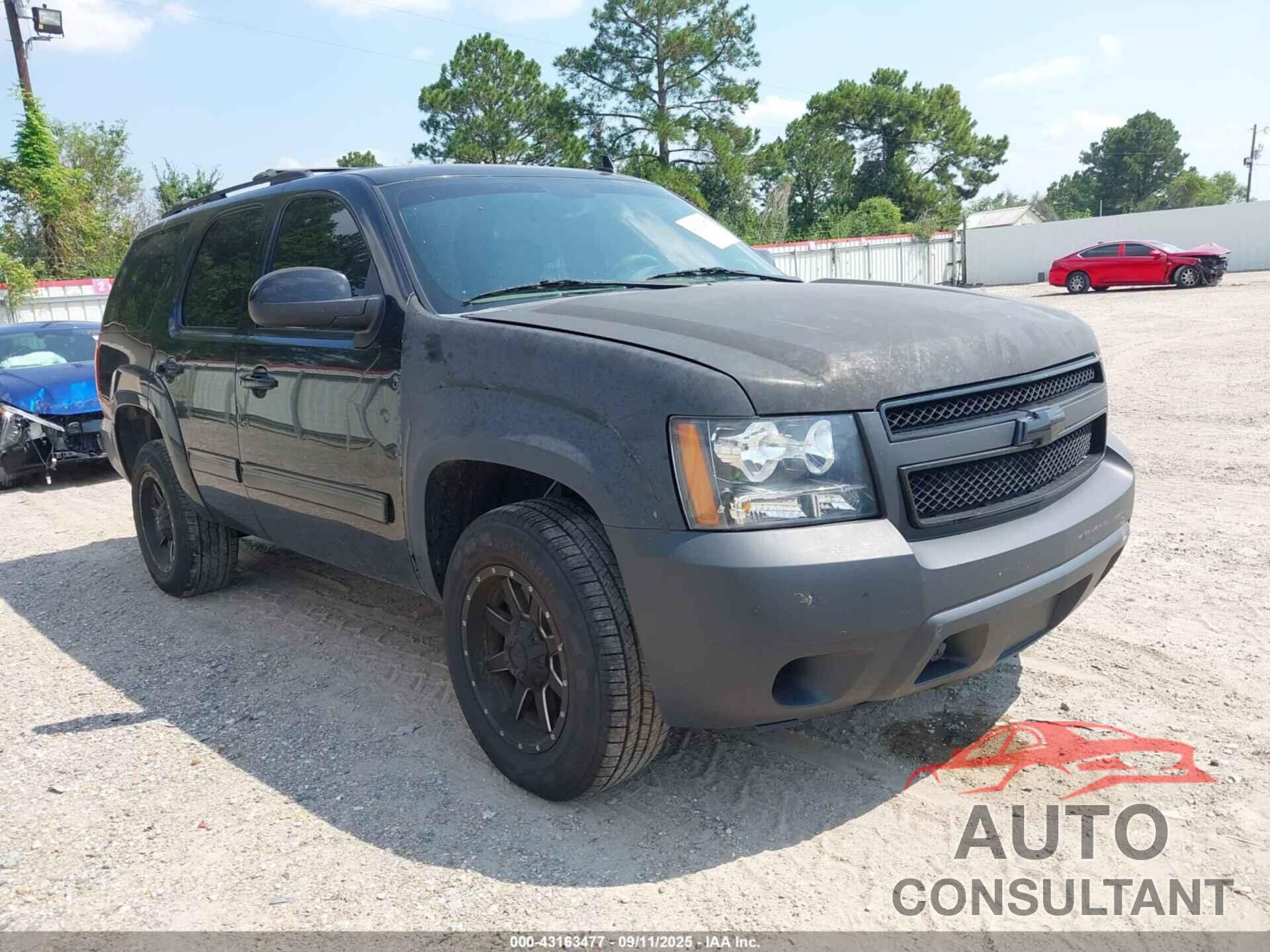 CHEVROLET TAHOE 2012 - 1GNSCBE02CR151157