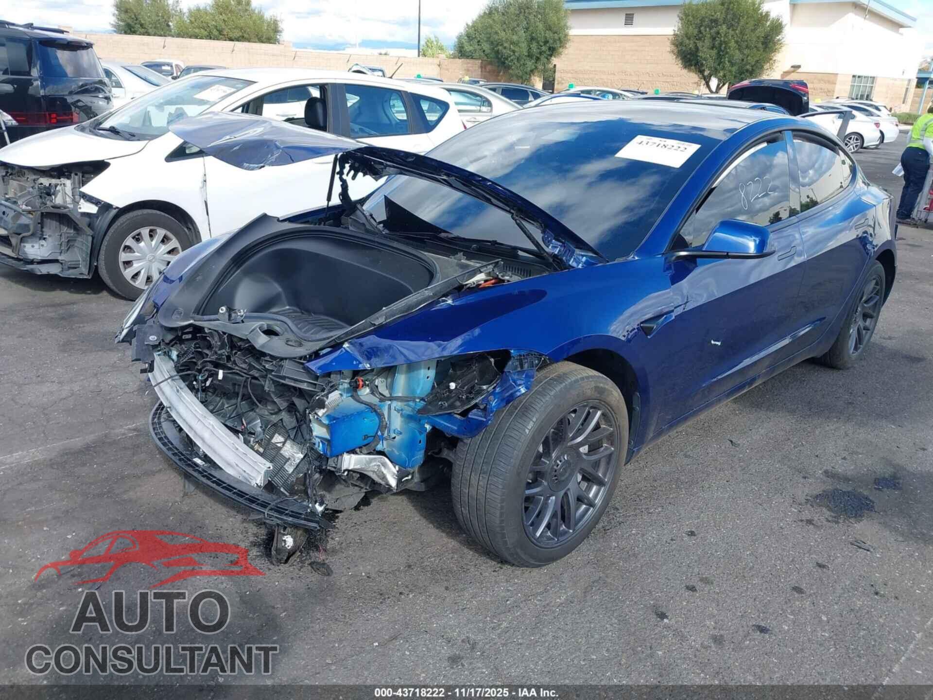 TESLA MODEL 3 2024 - 5YJ3E1EA4RF871245