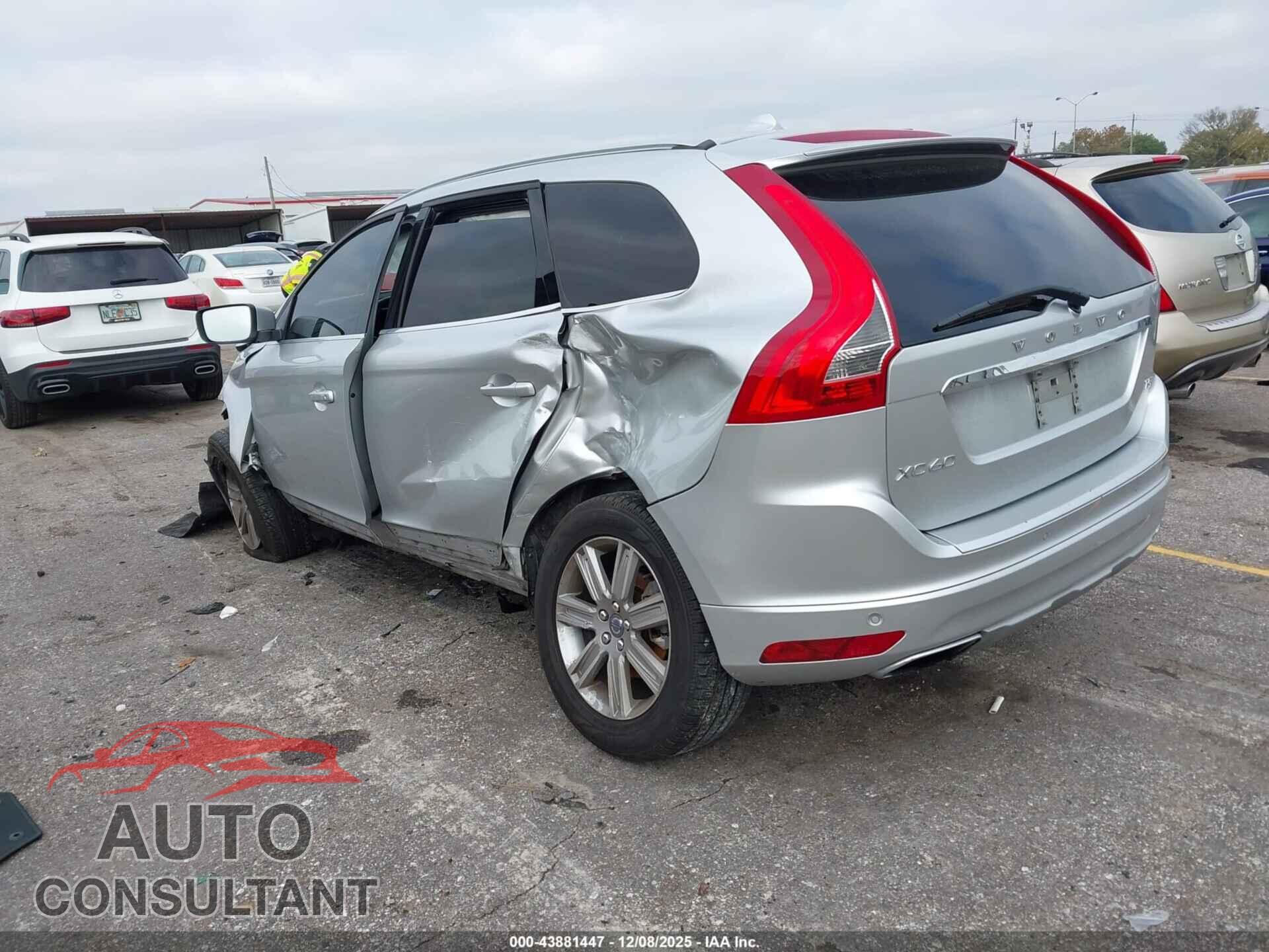 VOLVO XC60 2017 - YV440MDUXH2016693
