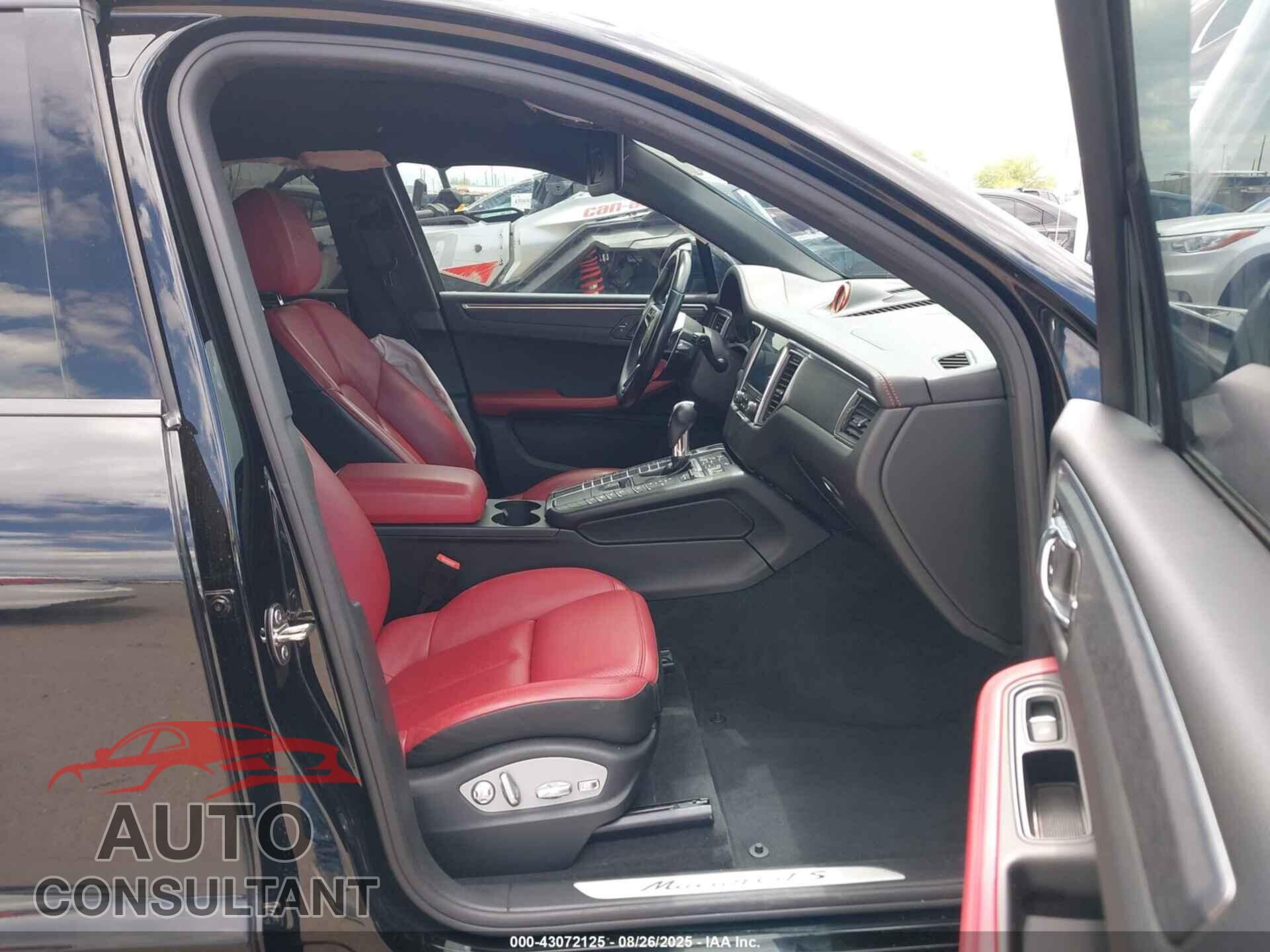 PORSCHE MACAN 2017 - WP1AG2A58HLB55443