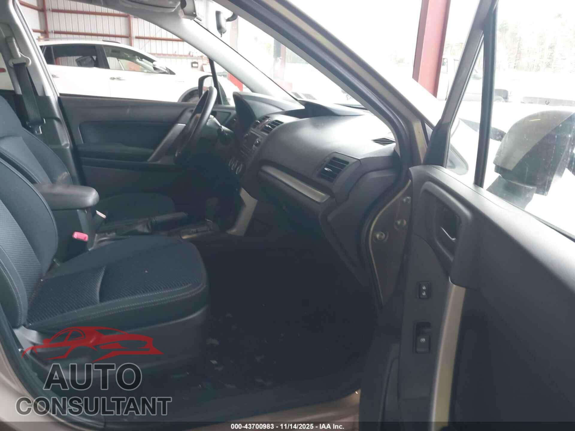 SUBARU FORESTER 2015 - JF2SJADC8FH501908