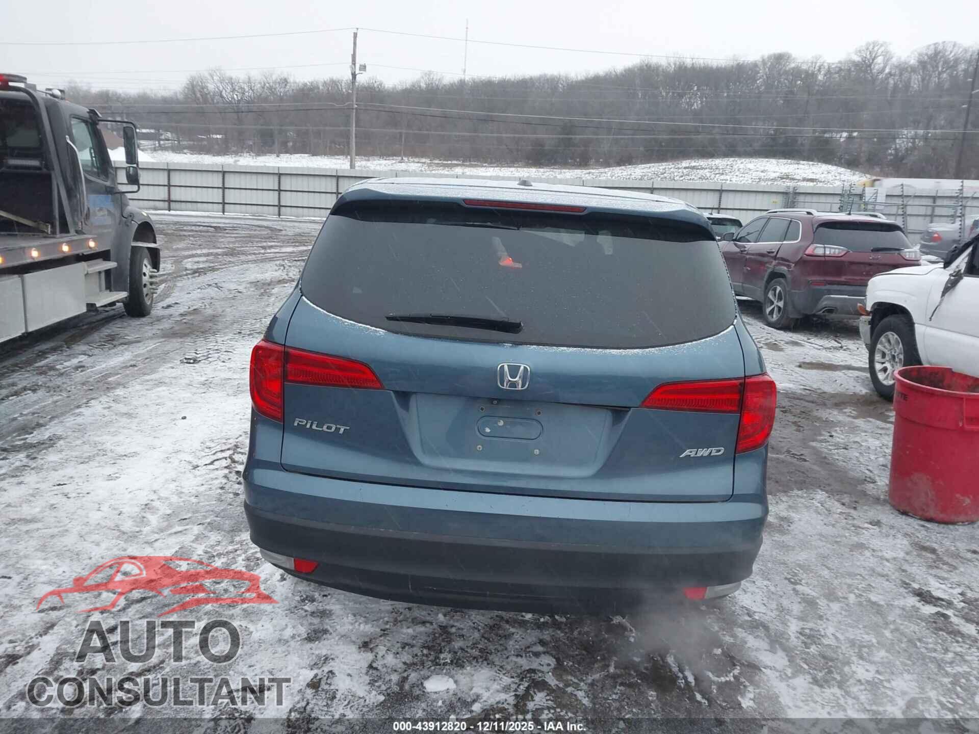 HONDA PILOT 2018 - 5FNYF6H32JB024760