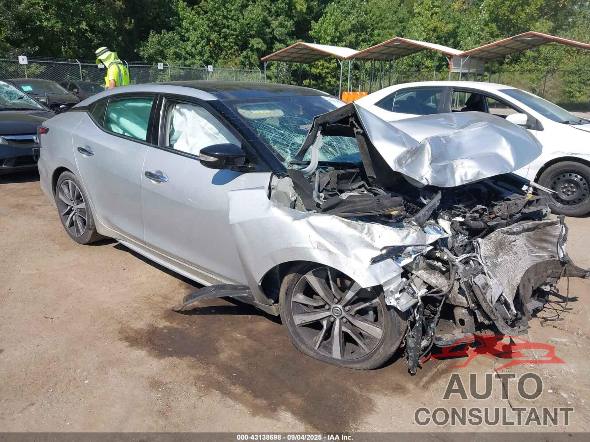 NISSAN MAXIMA 2020 - 1N4AA6DV1LC367508