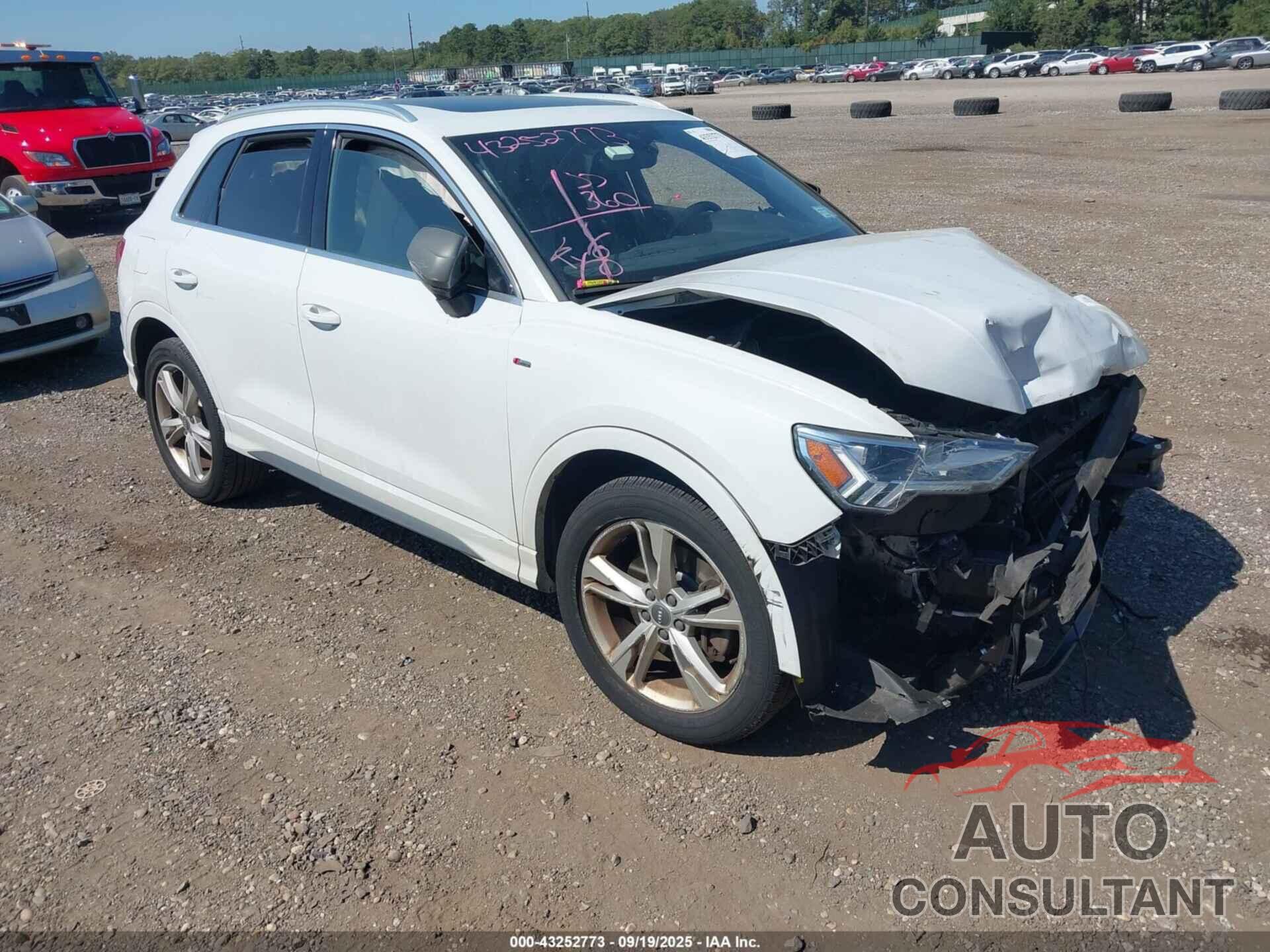 AUDI Q3 2020 - WA1EECF31L1102555