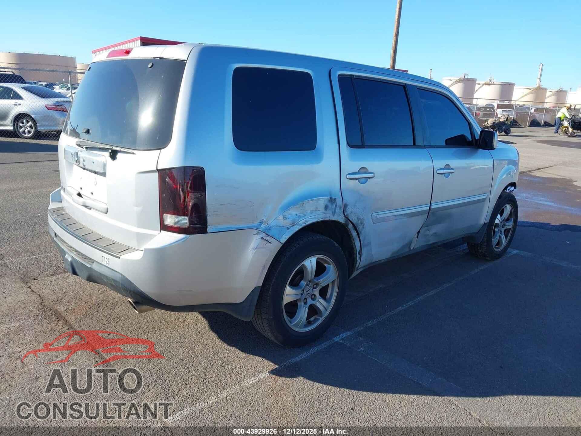 HONDA PILOT 2013 - 5FNYF3H44DB006563