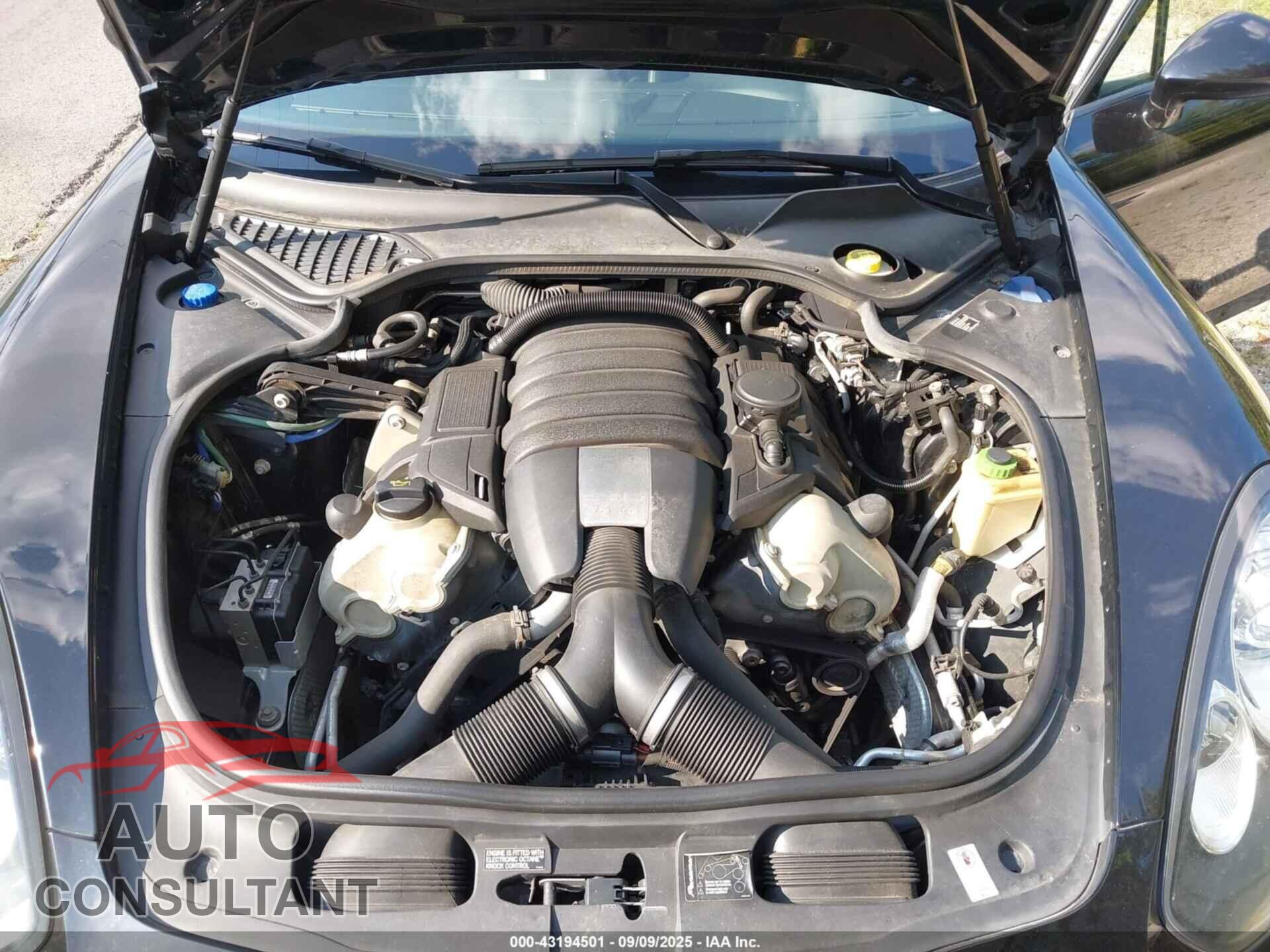 PORSCHE PANAMERA 2015 - WP0AA2A76FL001184
