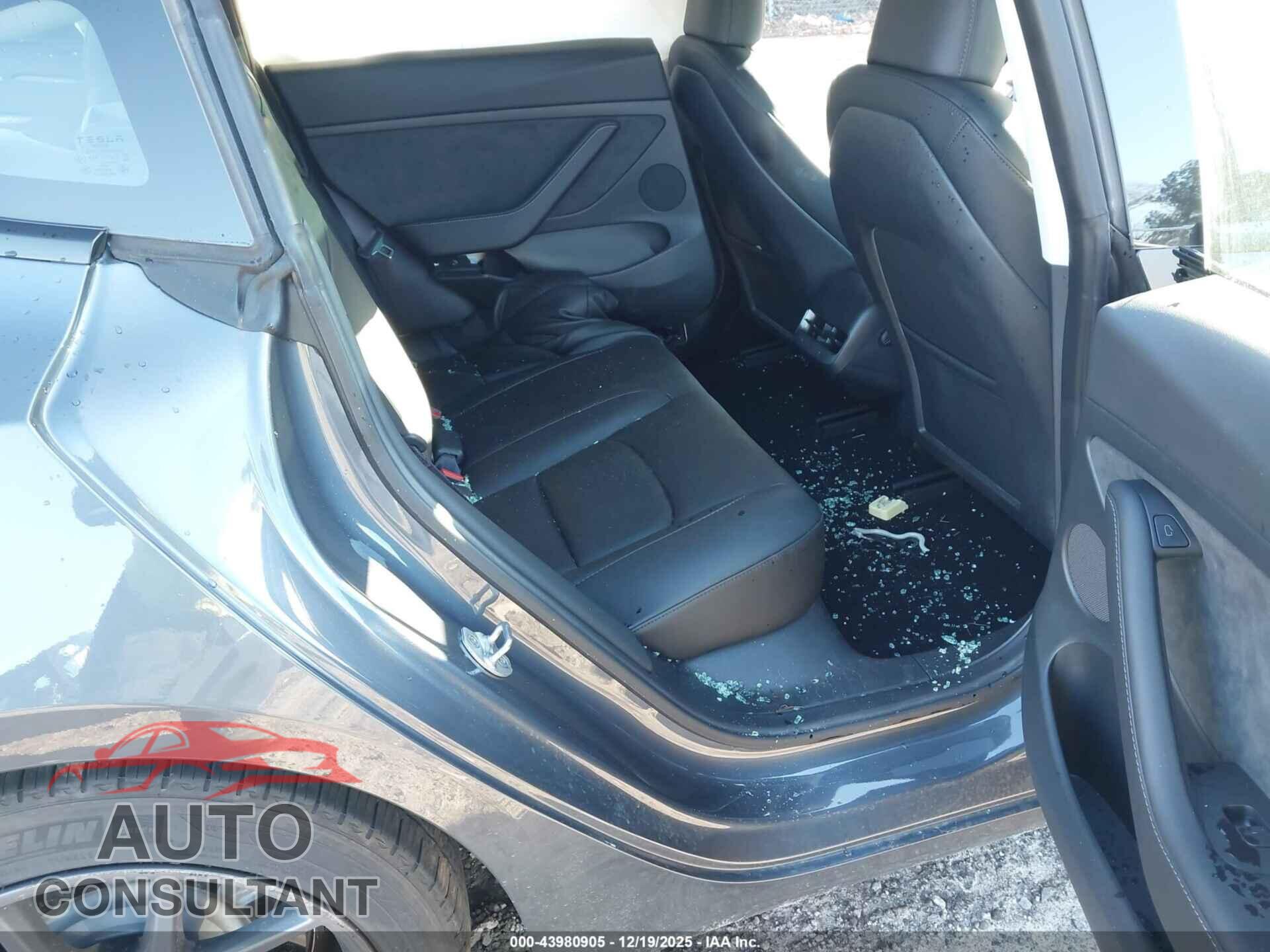 TESLA MODEL 3 2023 - 5YJ3E1EA1PF705021