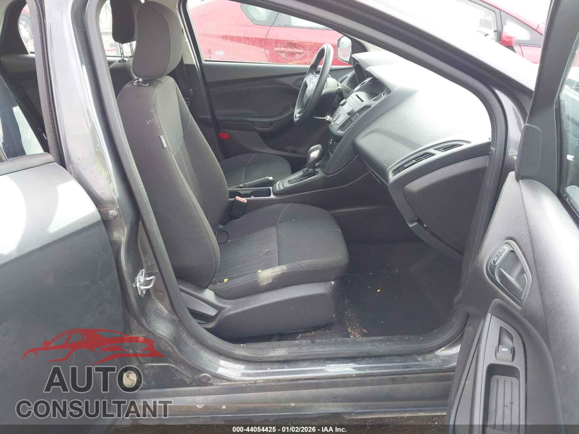 FORD FOCUS 2017 - 1FADP3E2XHL270040