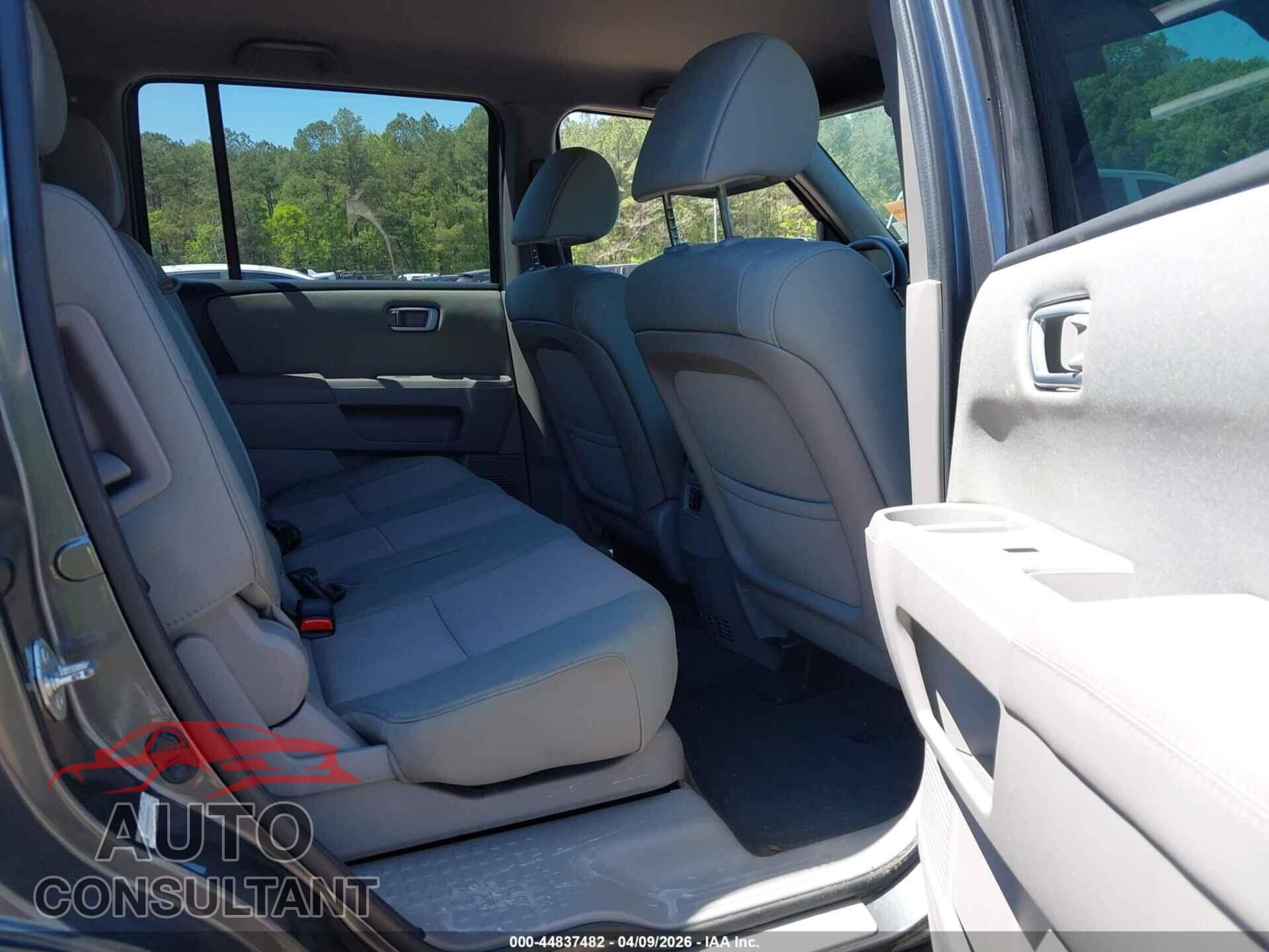 HONDA PILOT 2013 - 5FNYF3H49DB024959