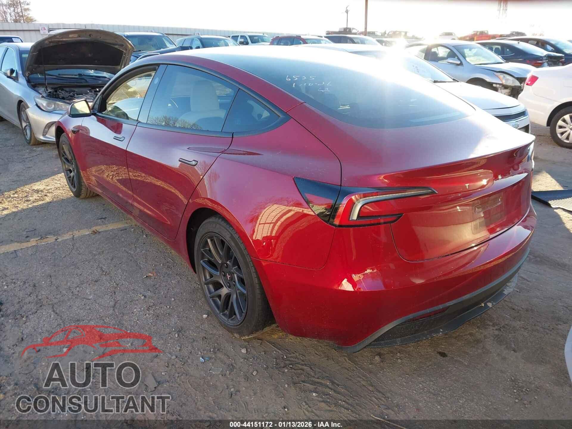 TESLA MODEL 3 2024 - 5YJ3E1EA0RF836525
