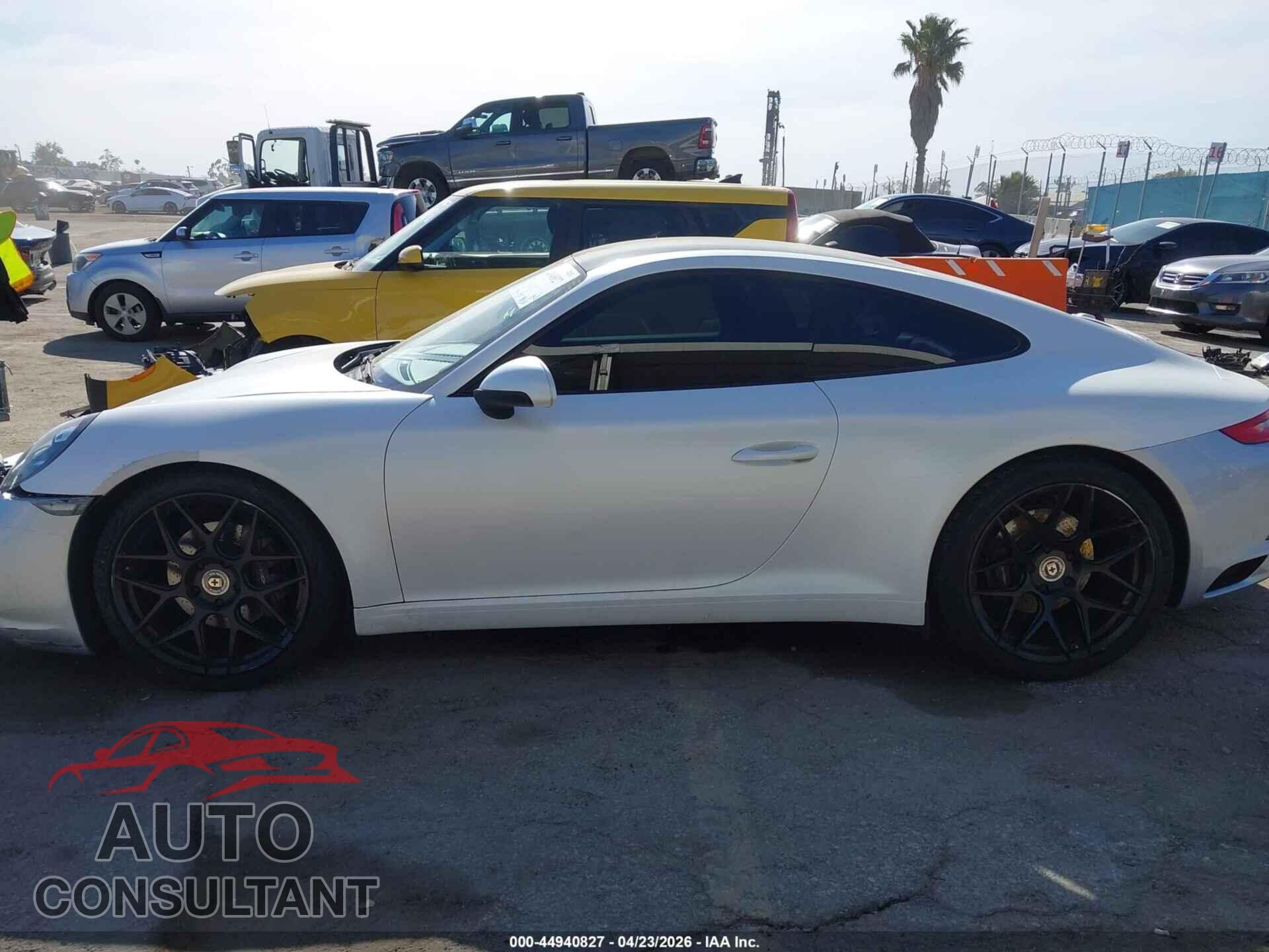 PORSCHE 911 2017 - WP0CA2A98HS142809