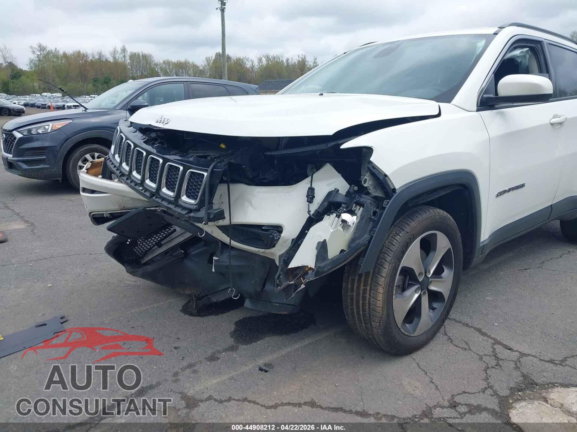 JEEP COMPASS 2018 - 3C4NJDBB1JT104896