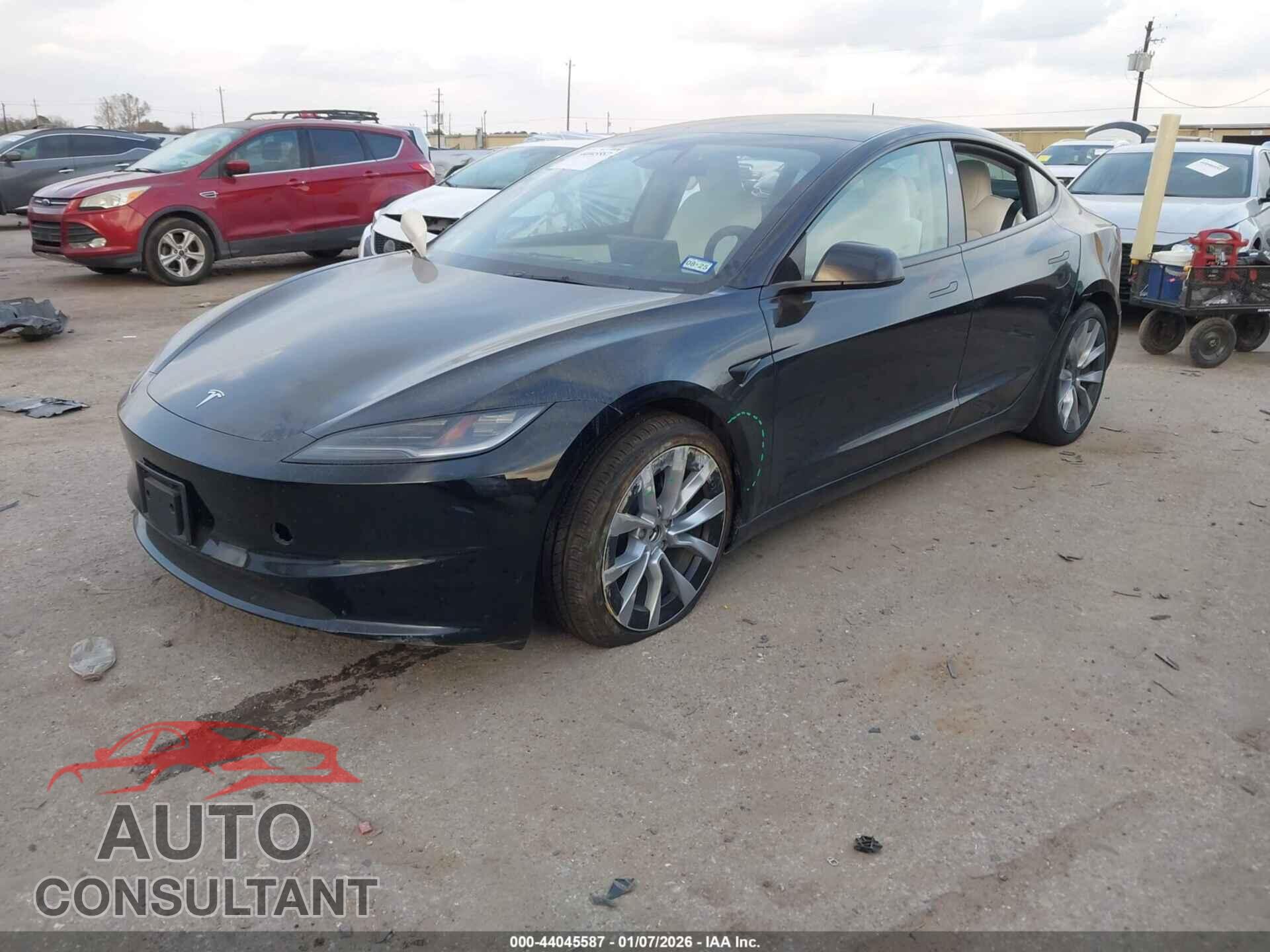 TESLA MODEL 3 2024 - 5YJ3E1EB2RF794562