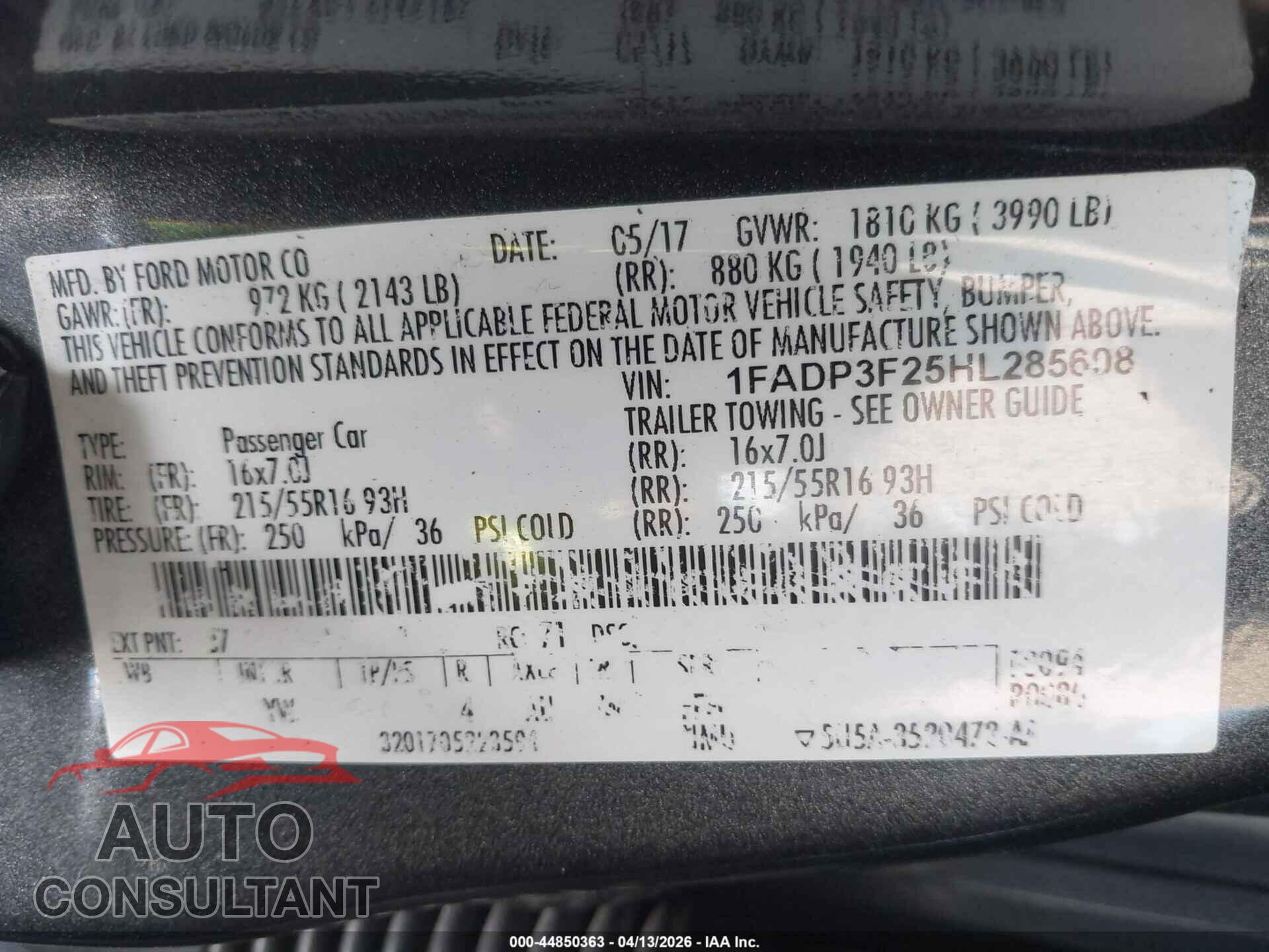 FORD FOCUS 2017 - 1FADP3F25HL285608