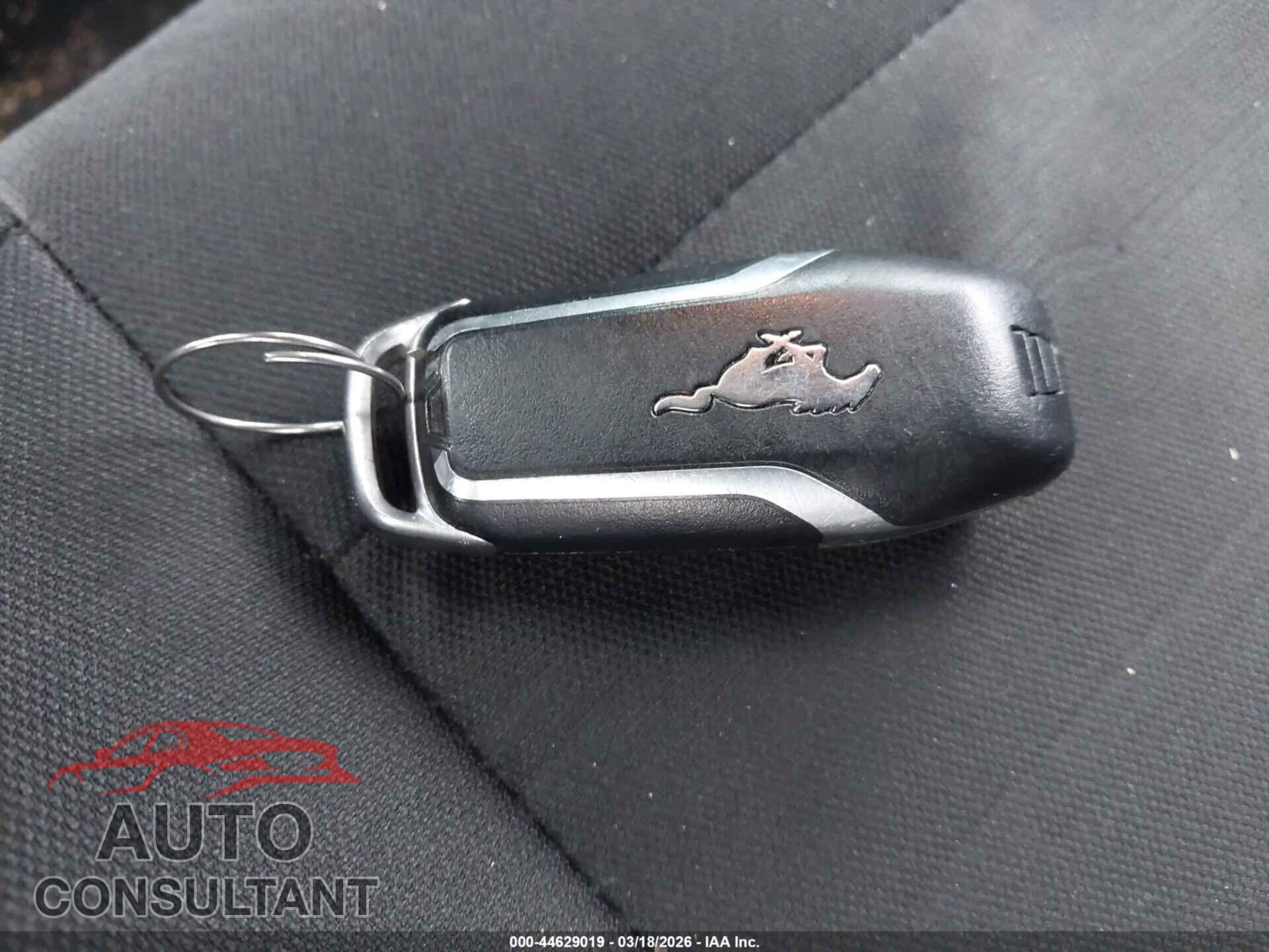 FORD MUSTANG 2017 - 1FA6P8CF2H5228400
