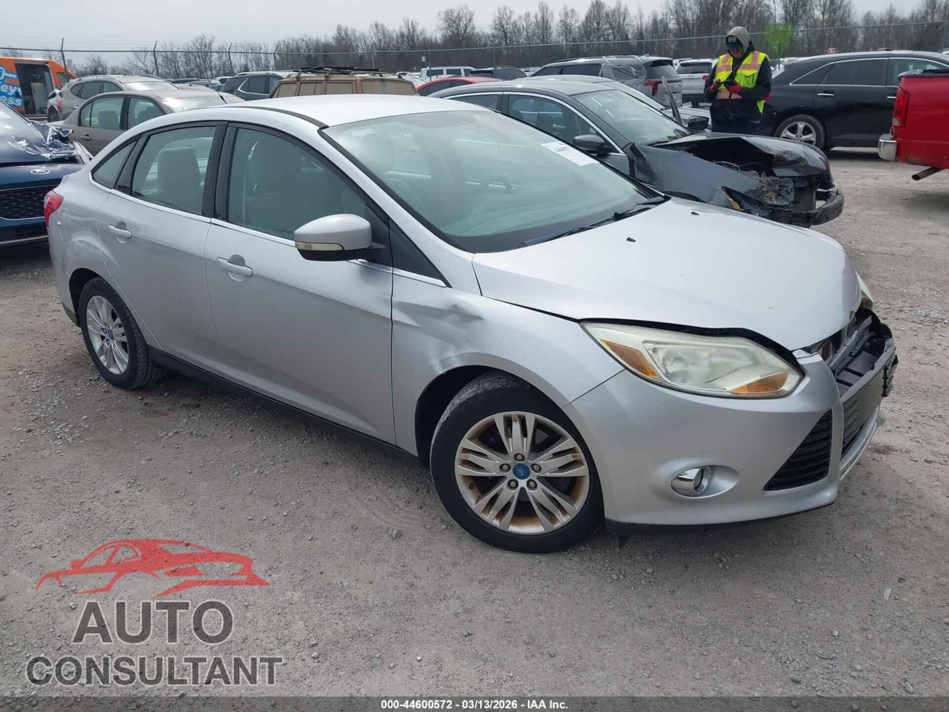 FORD FOCUS 2012 - 1FAHP3H23CL106909