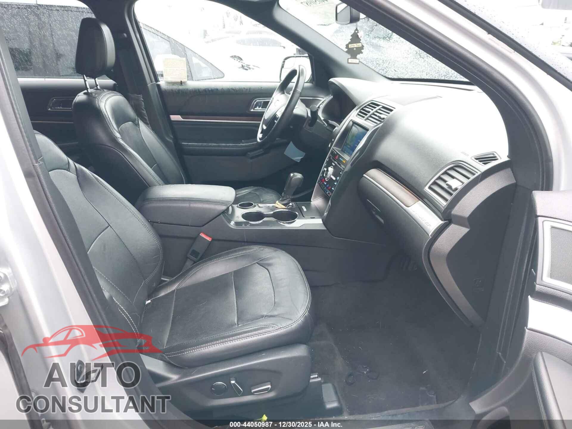 FORD EXPLORER 2018 - 1FM5K7F83JGB33328