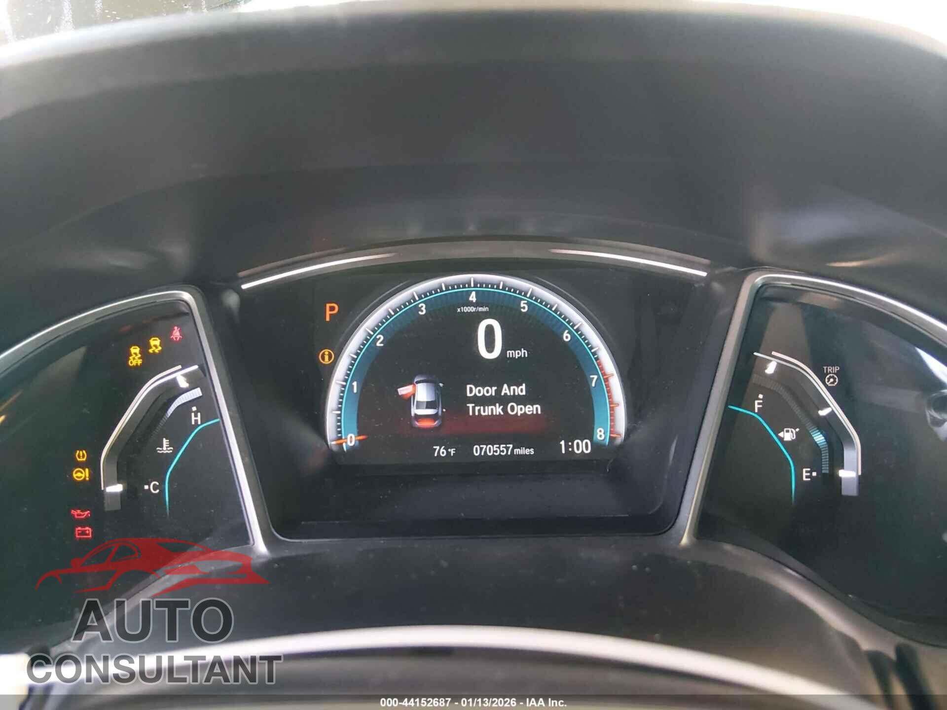 HONDA CIVIC 2018 - 2HGFC2F71JH577488