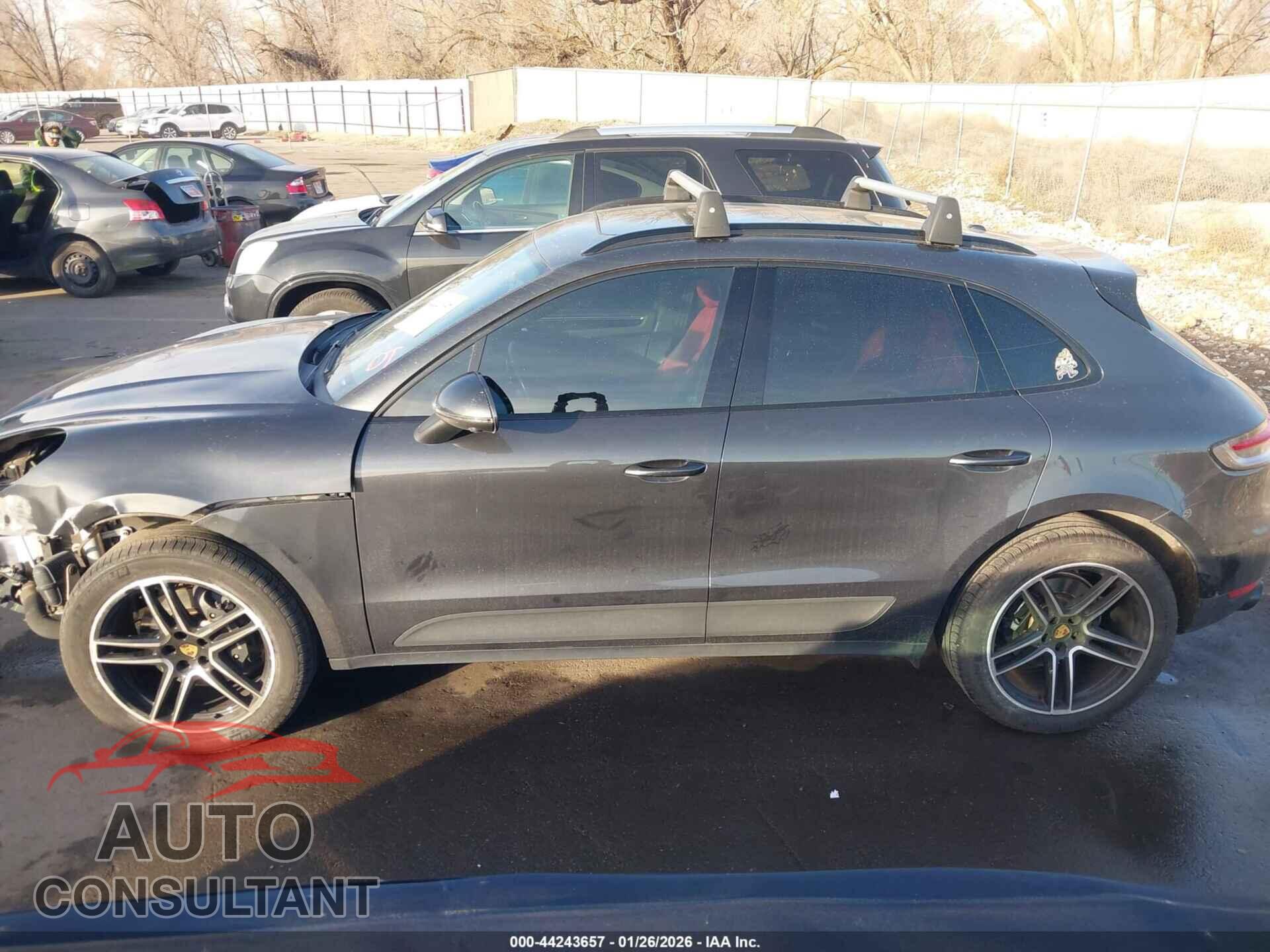 PORSCHE MACAN 2021 - WP1AA2A52MLB11658