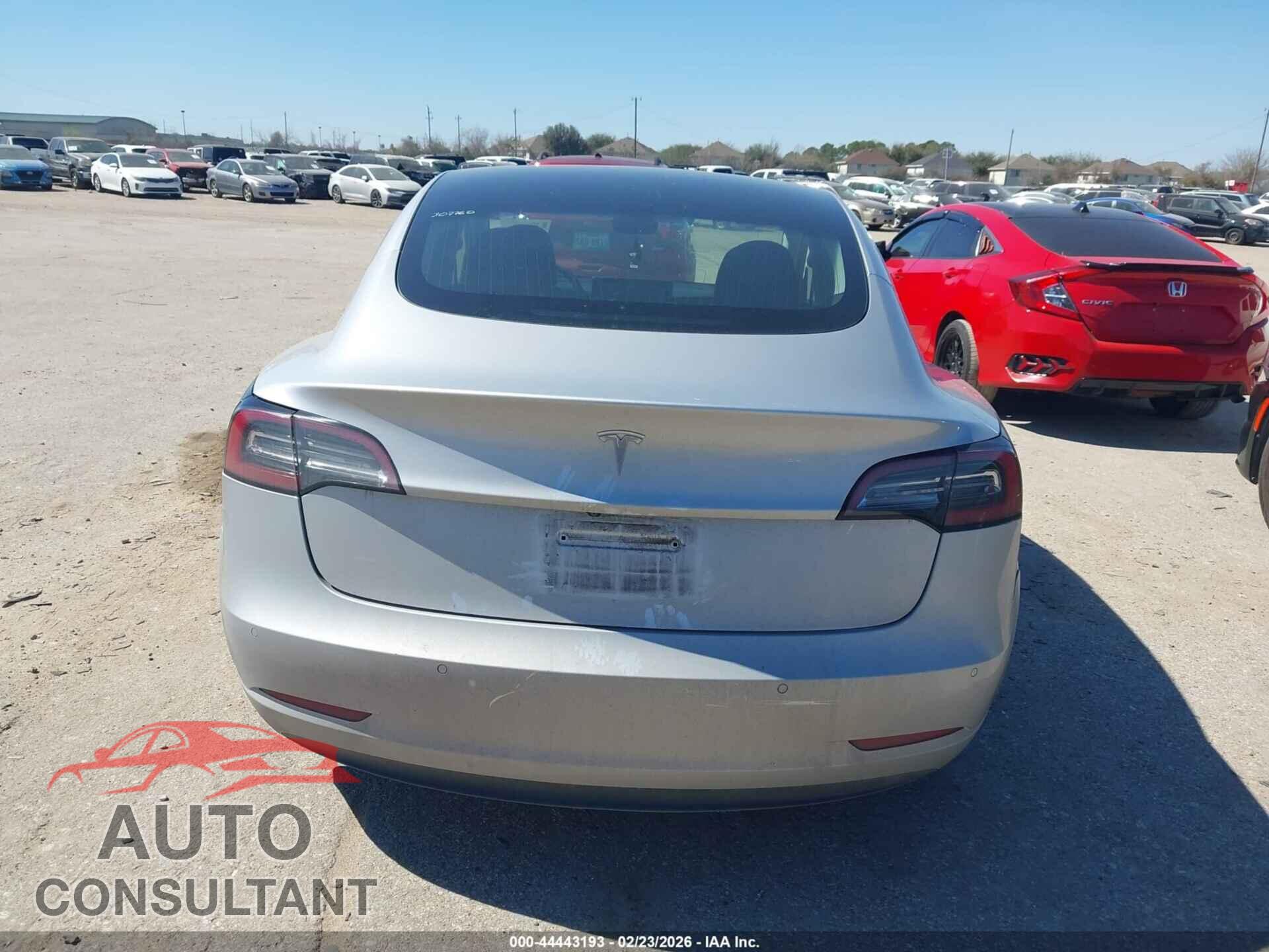 TESLA MODEL 3 2018 - 5YJ3E1EA2JF009694