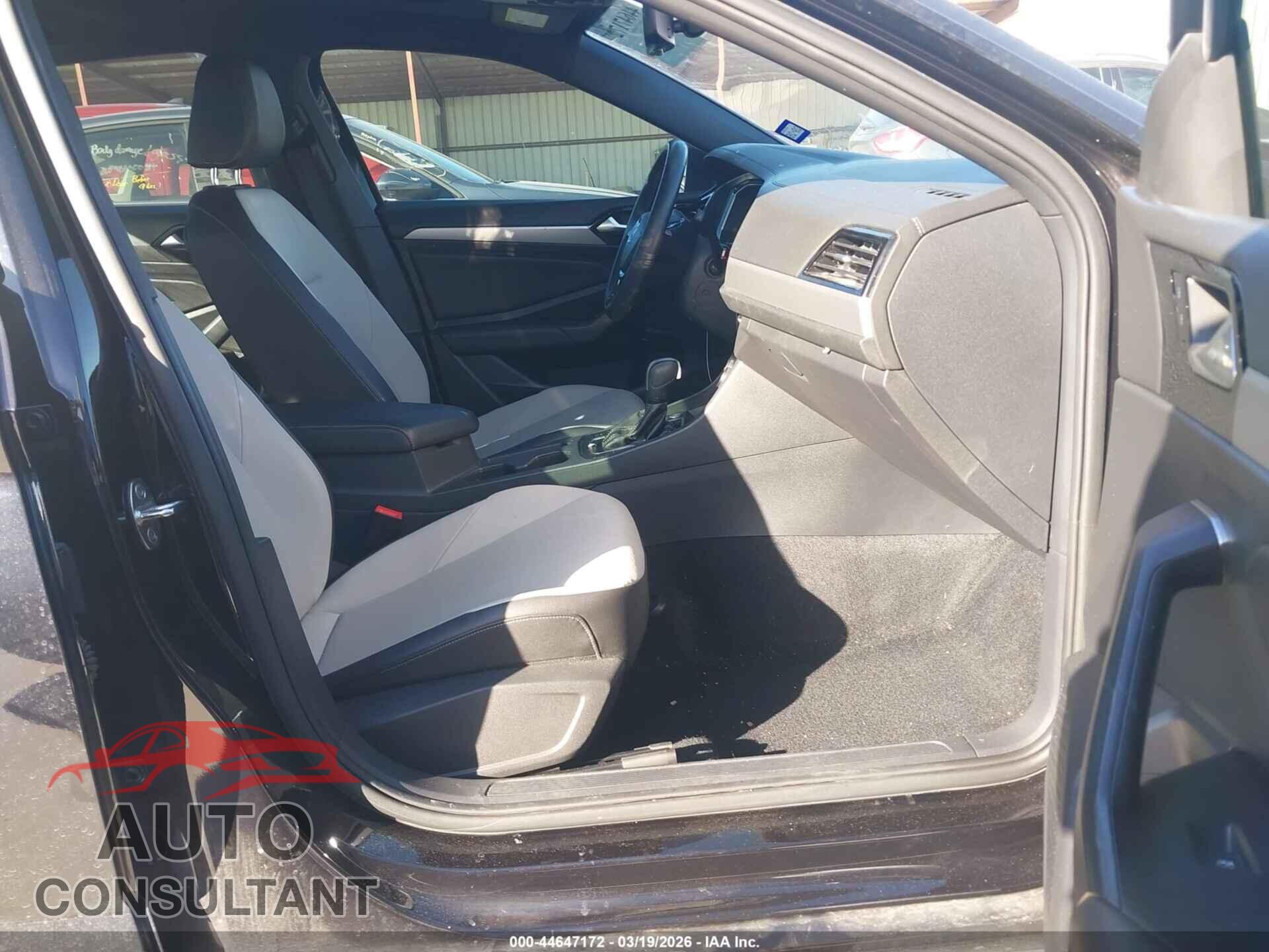 VOLKSWAGEN JETTA 2020 - 3VWCB7BU4LM017348