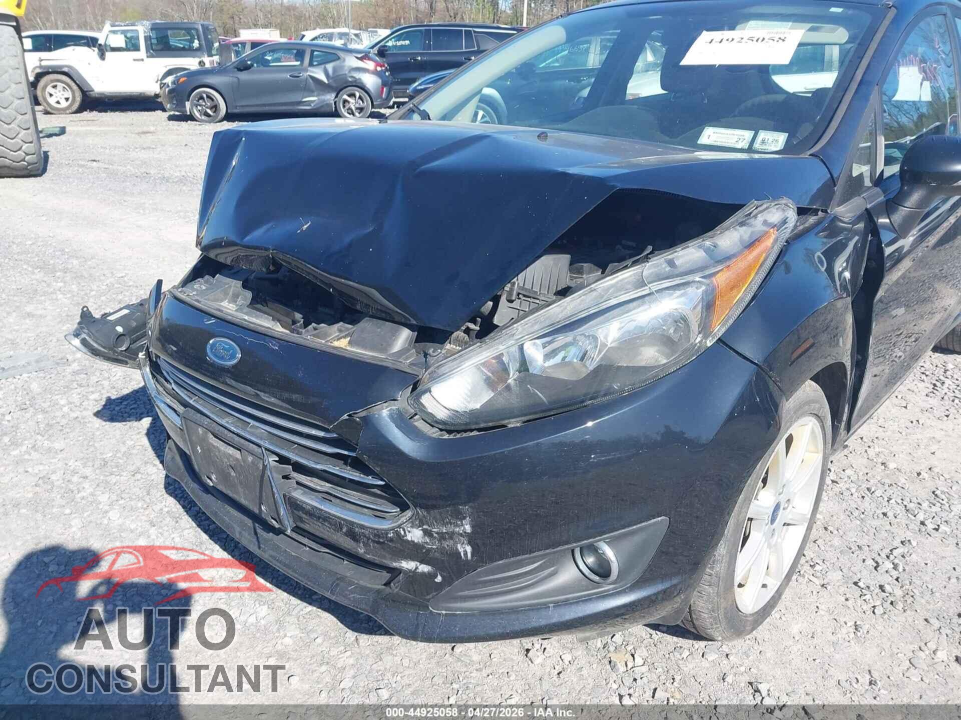 FORD FIESTA 2017 - 3FADP4EJ9HM159104