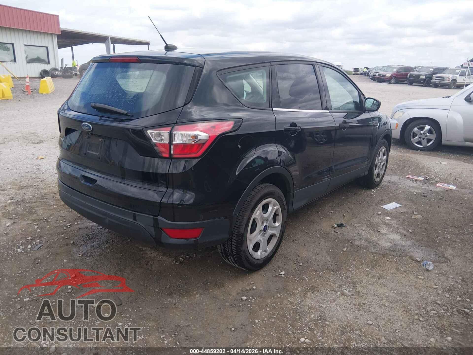 FORD ESCAPE 2017 - 1FMCU0F78HUC43318