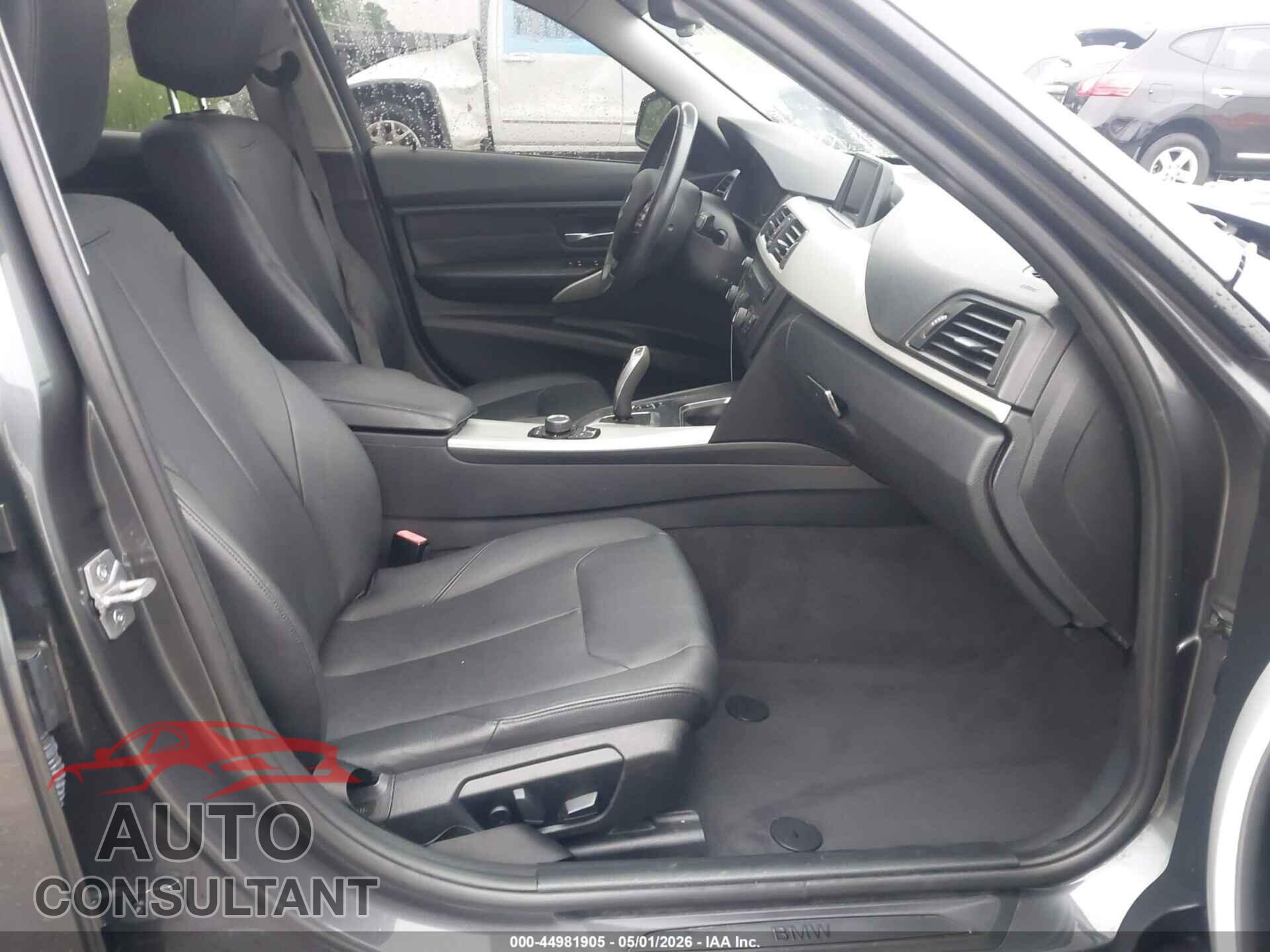 BMW 320I 2013 - WBA3B1C55DF461568