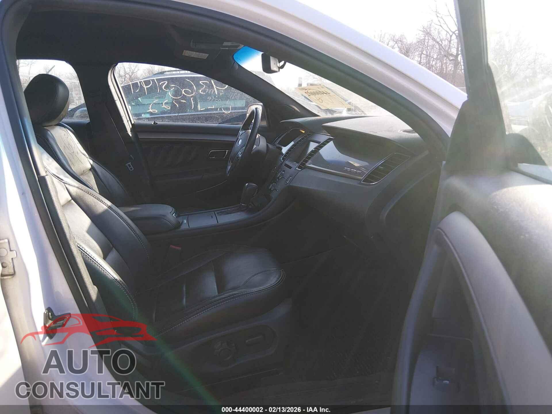 FORD TAURUS 2013 - 1FAHP2E82DG161722