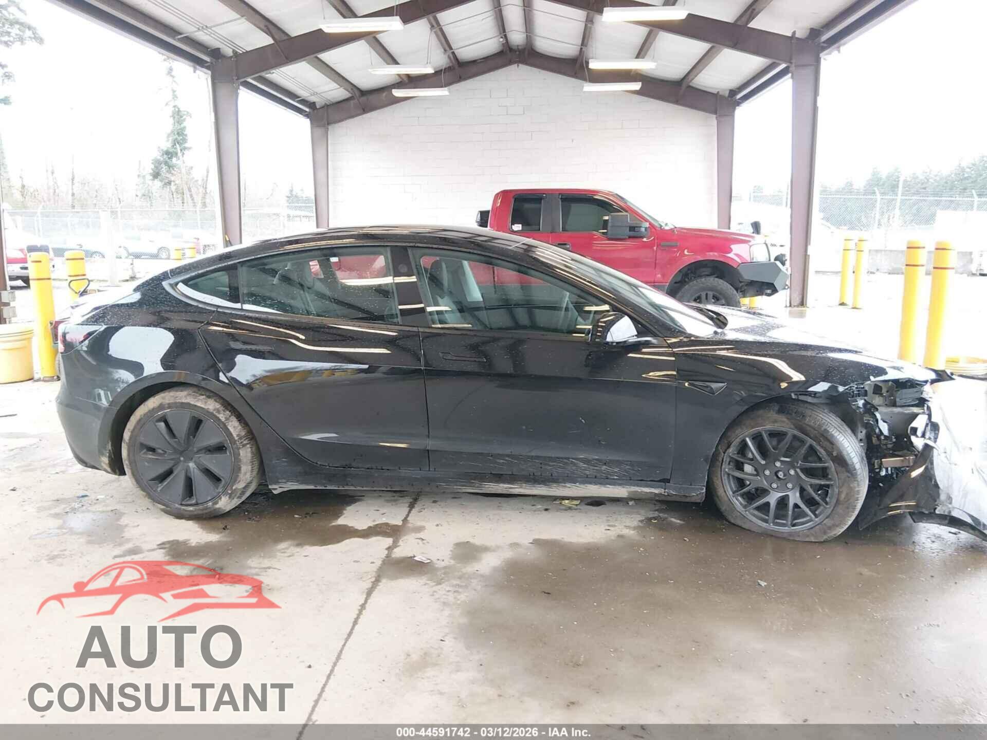TESLA MODEL 3 2025 - 5YJ3E1EB7SF079346